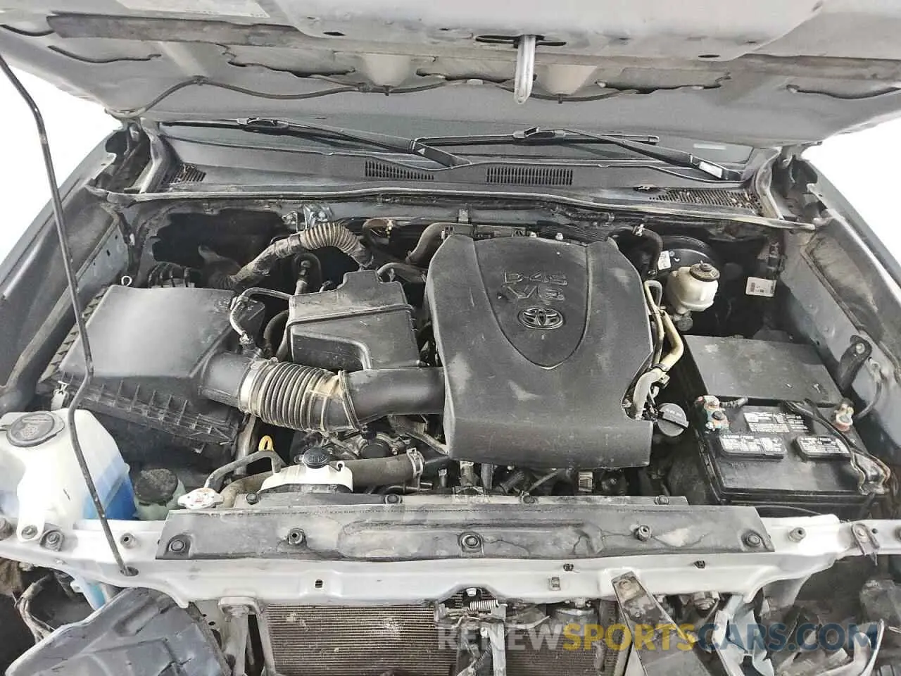 11 Photograph of a damaged car 5TFCZ5ANXMX275818 TOYOTA TACOMA 2021