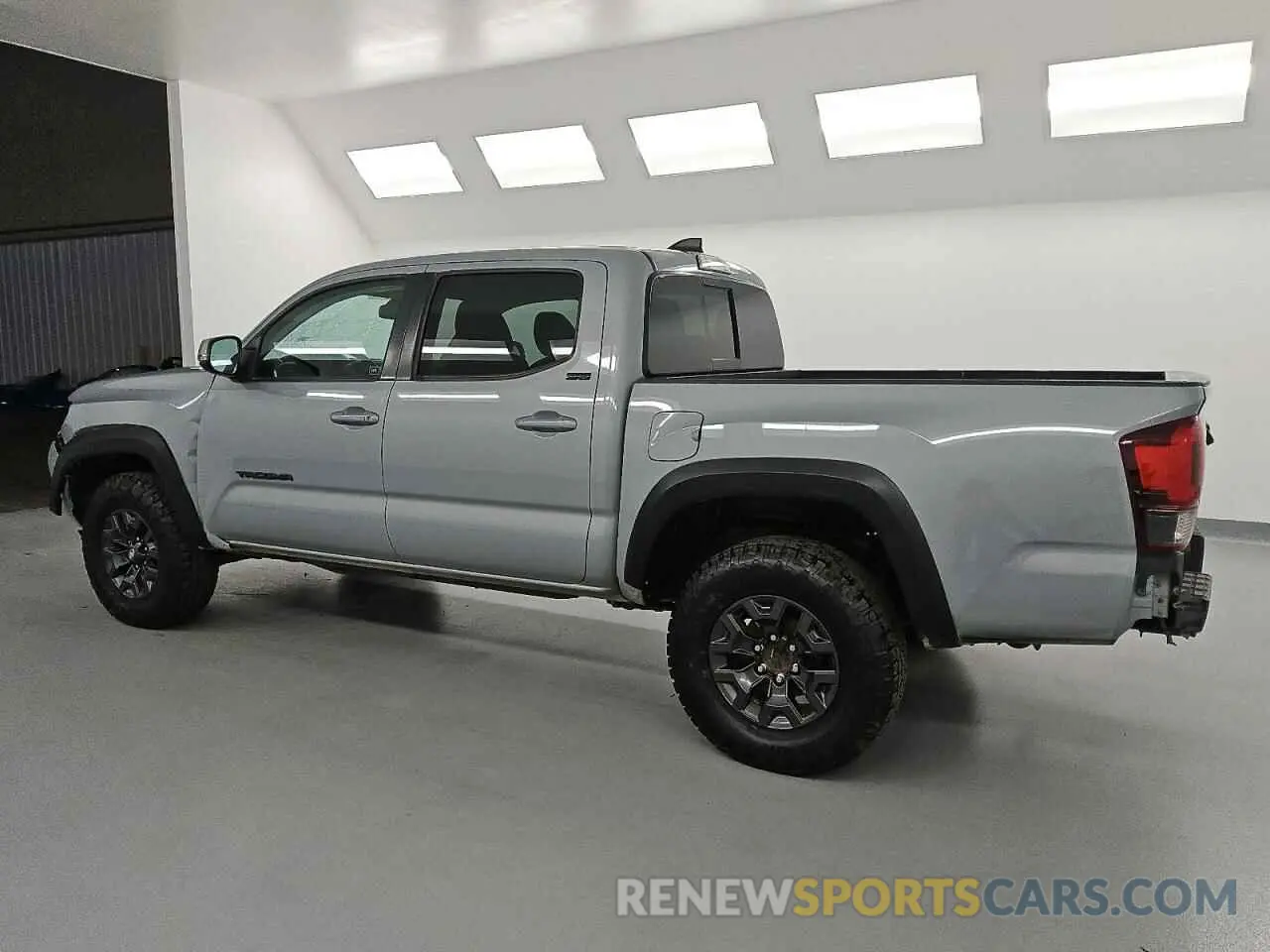 2 Photograph of a damaged car 5TFCZ5ANXMX275818 TOYOTA TACOMA 2021