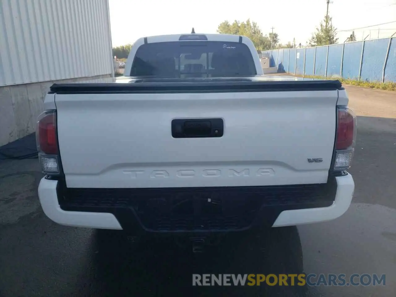6 Photograph of a damaged car 5TFDZ5BN1MX061125 TOYOTA TACOMA 2021