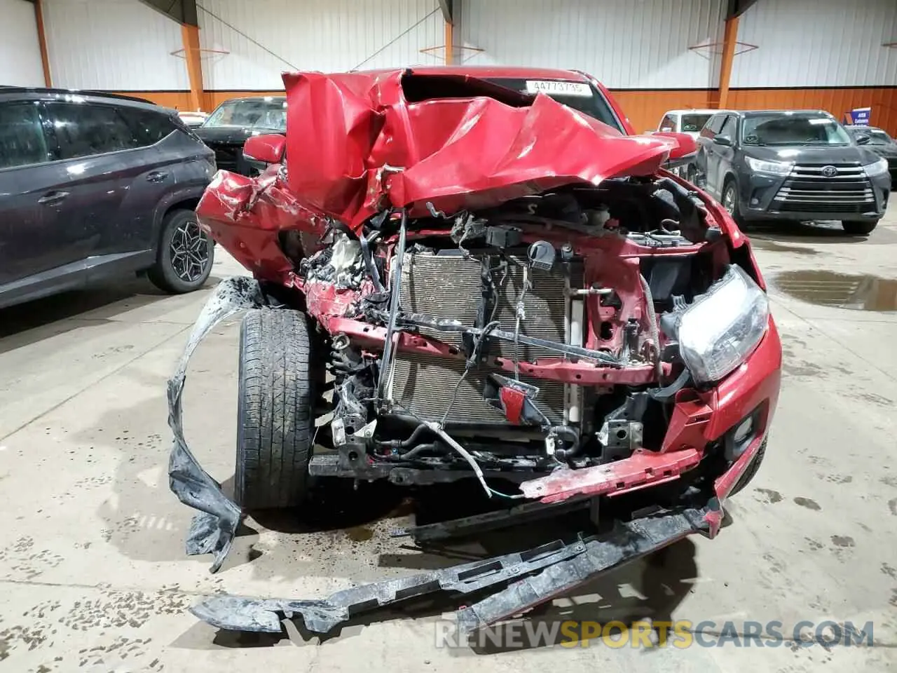 5 Photograph of a damaged car 5TFDZ5BN1MX065305 TOYOTA TACOMA 2021