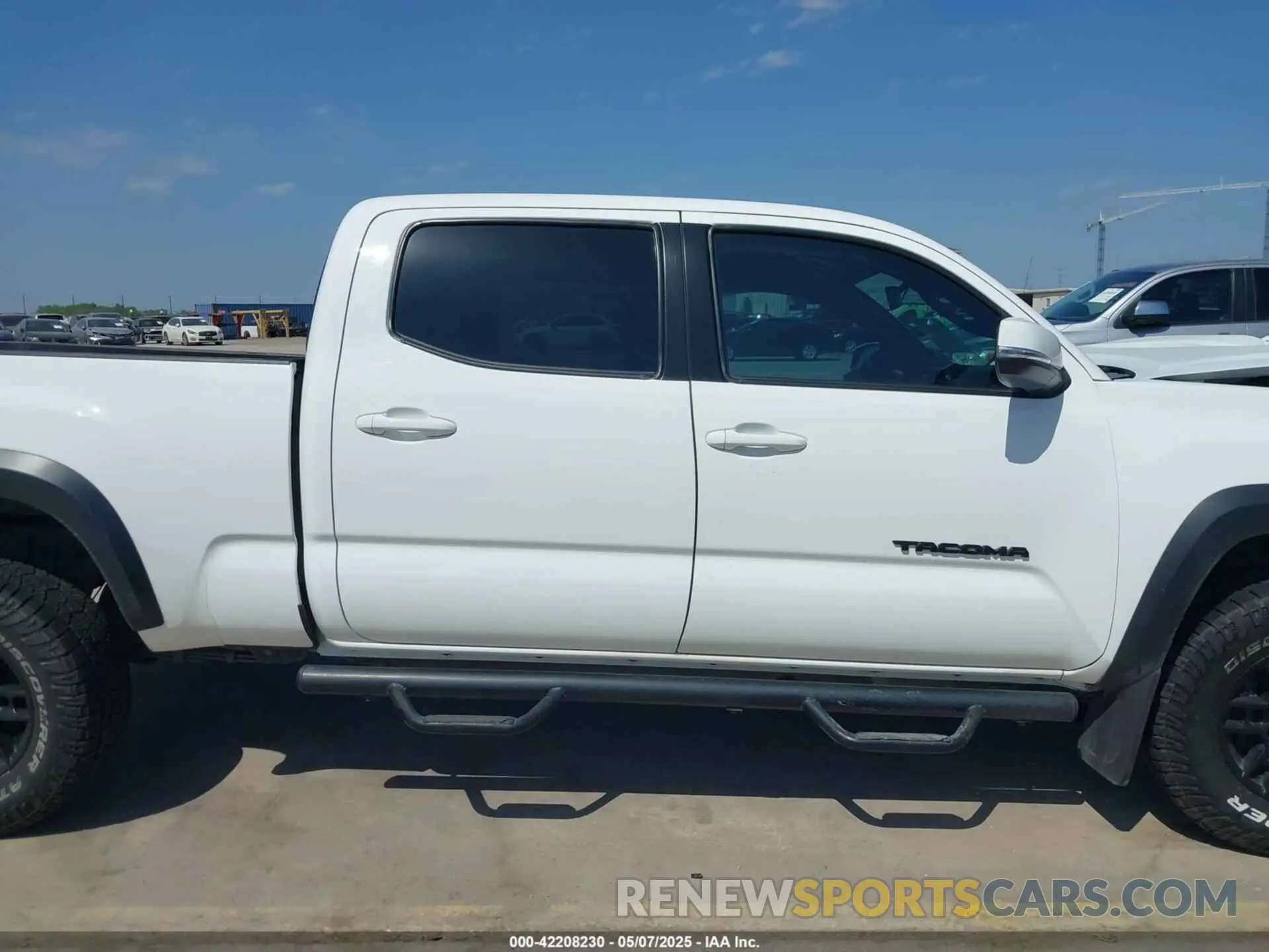 14 Photograph of a damaged car 5TFDZ5BN3MX061420 TOYOTA TACOMA 2021