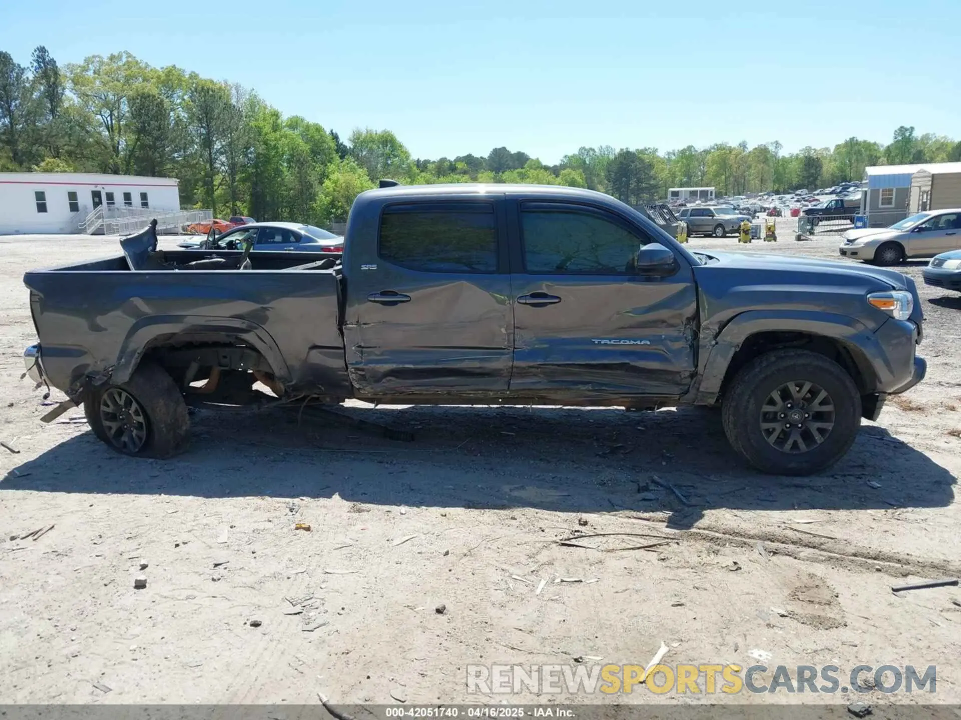 14 Photograph of a damaged car 5TFDZ5BN6MX059581 TOYOTA TACOMA 2021
