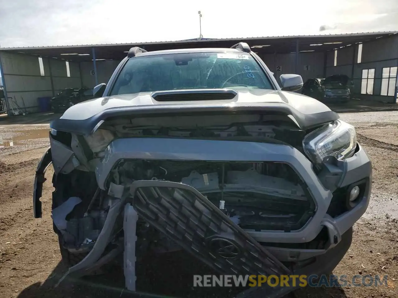 5 Photograph of a damaged car 5TFDZ5BN8MX063275 TOYOTA TACOMA 2021