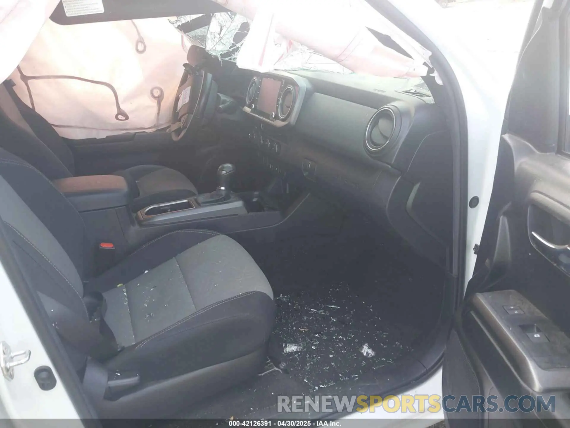 5 Photograph of a damaged car 5TFDZ5BN8MX067522 TOYOTA TACOMA 2021
