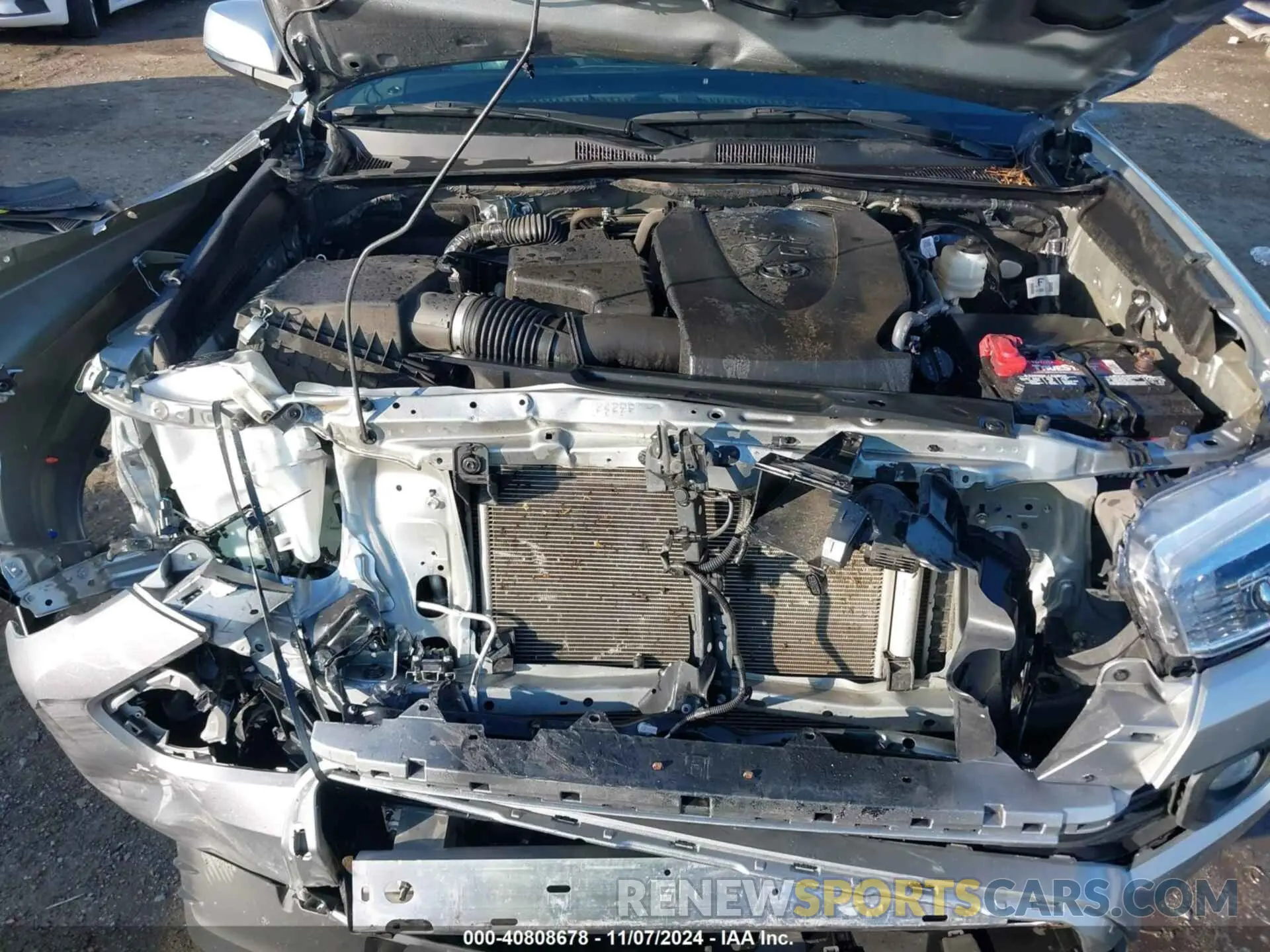 10 Photograph of a damaged car 3TMAZ5CN0NM177005 TOYOTA TACOMA 2022