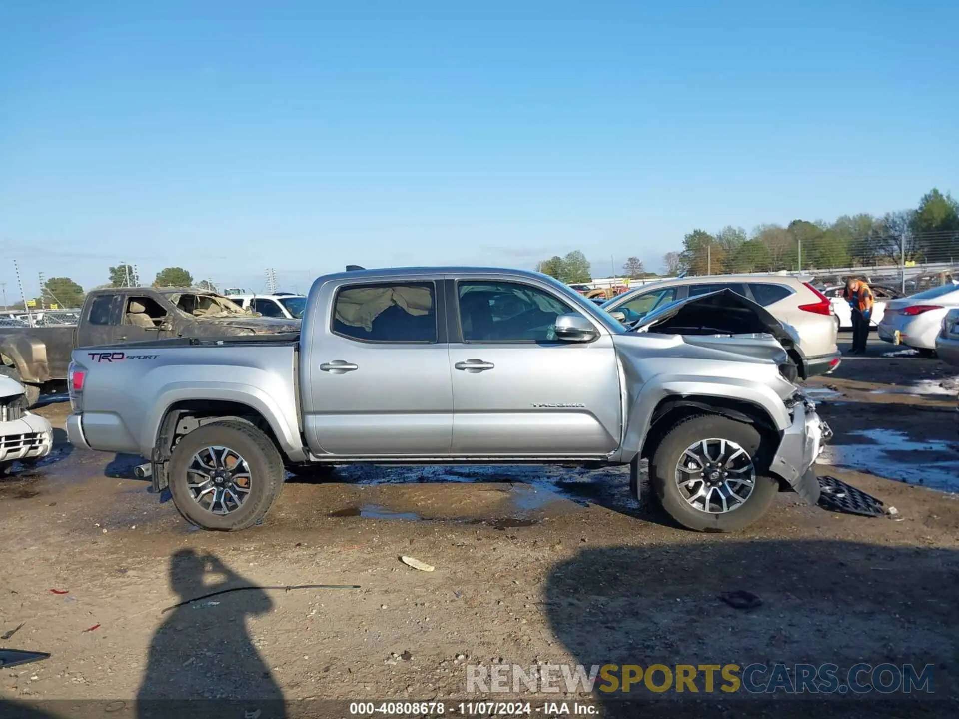 13 Photograph of a damaged car 3TMAZ5CN0NM177005 TOYOTA TACOMA 2022