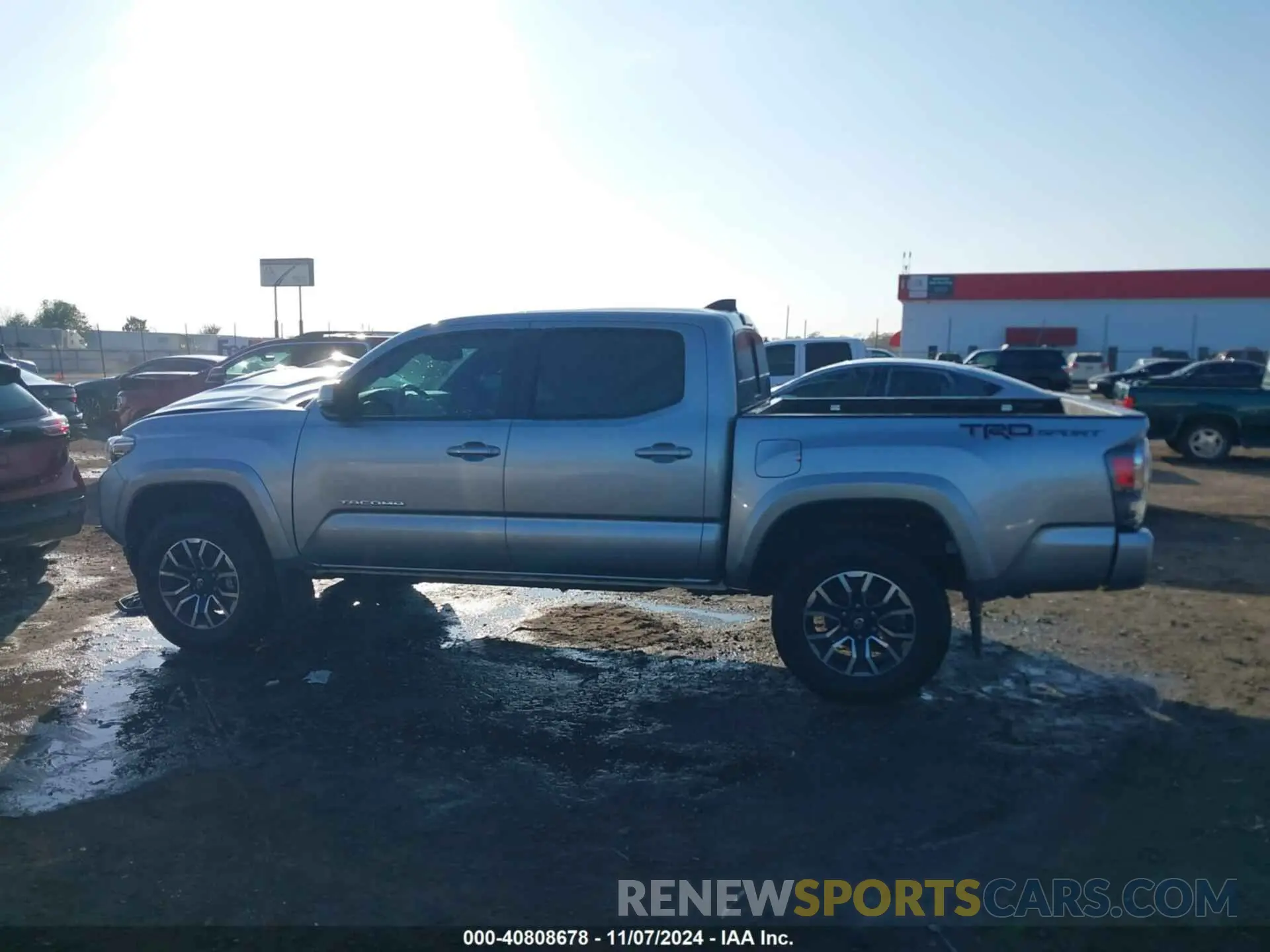 14 Photograph of a damaged car 3TMAZ5CN0NM177005 TOYOTA TACOMA 2022