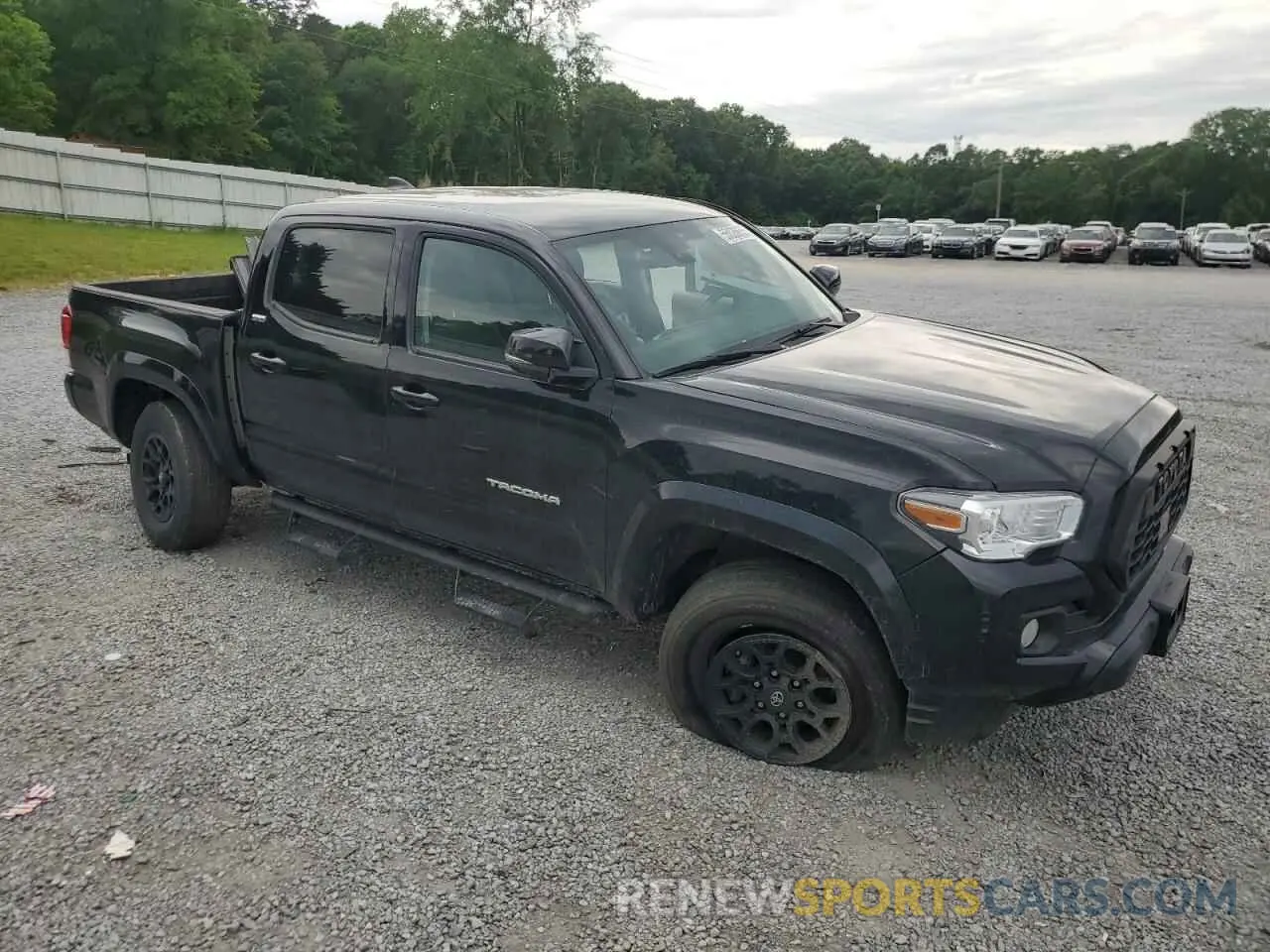 4 Photograph of a damaged car 3TMAZ5CN1NM169785 TOYOTA TACOMA 2022