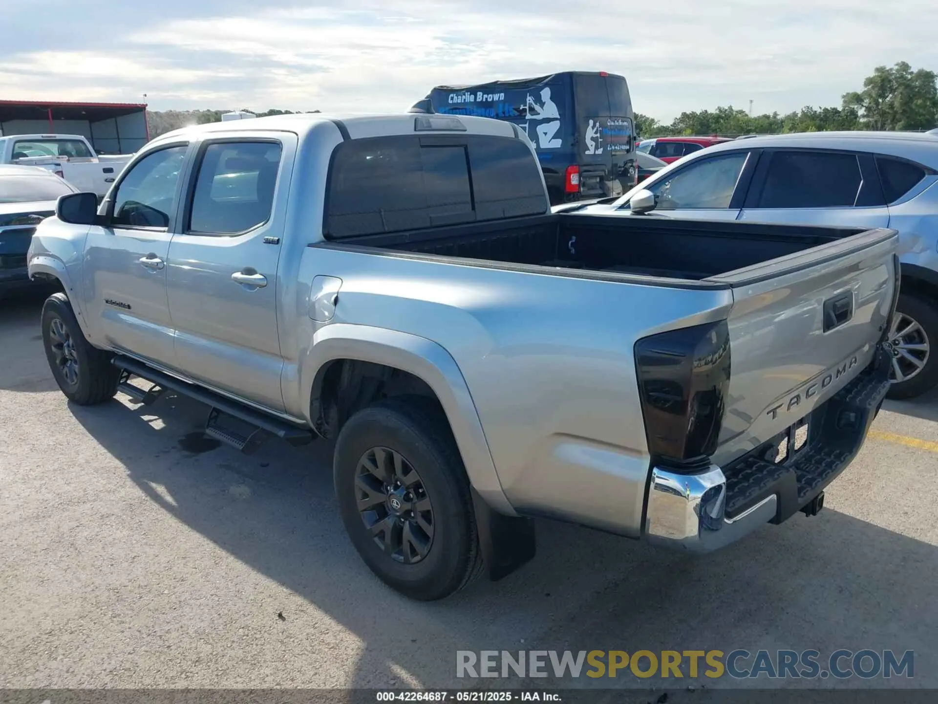 3 Photograph of a damaged car 3TMAZ5CN1NM176834 TOYOTA TACOMA 2022