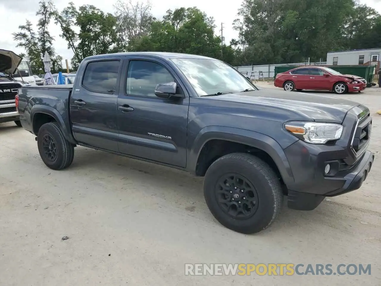 4 Photograph of a damaged car 3TMAZ5CN1NM185954 TOYOTA TACOMA 2022