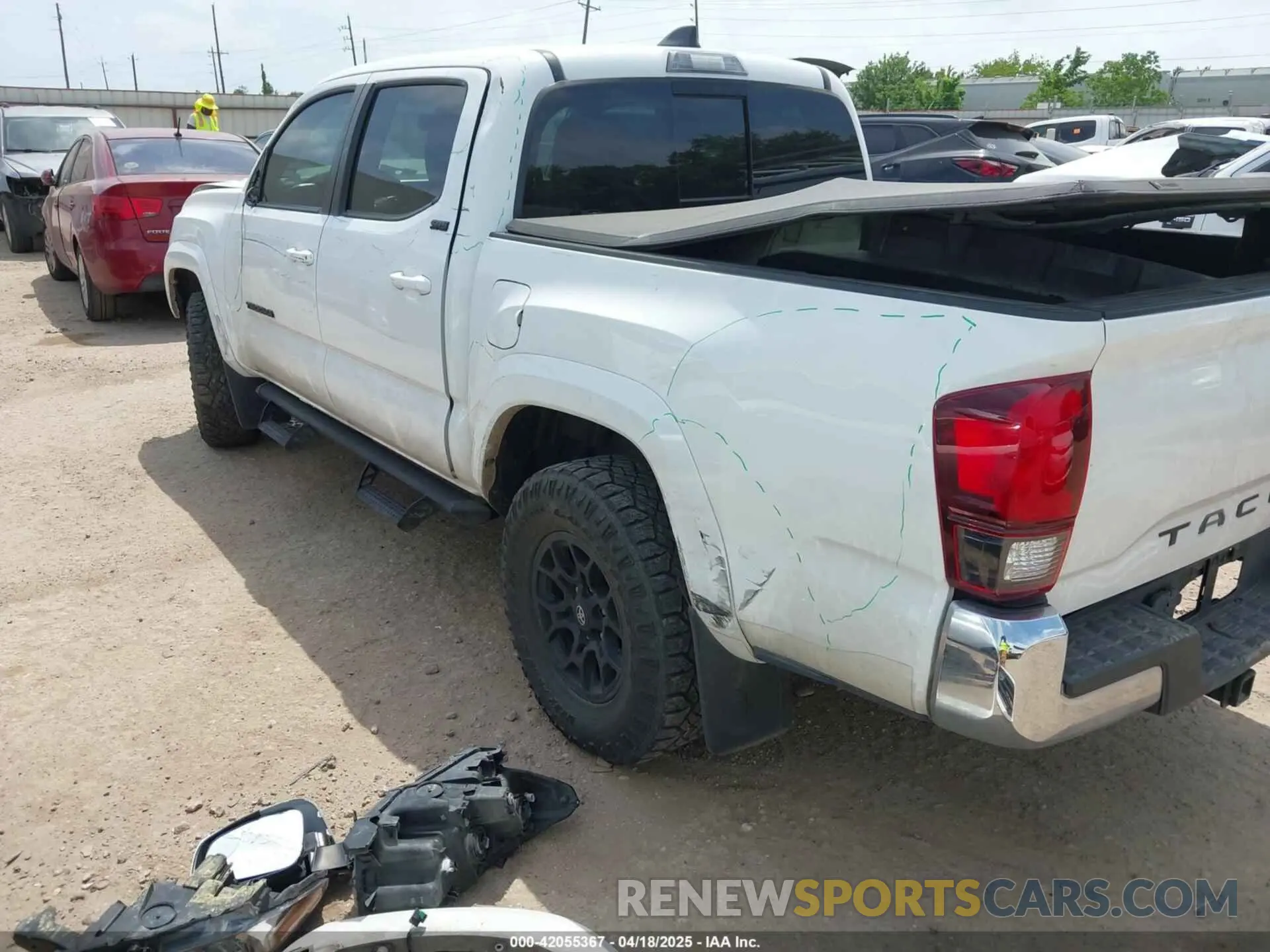 3 Photograph of a damaged car 3TMAZ5CN1NM194878 TOYOTA TACOMA 2022