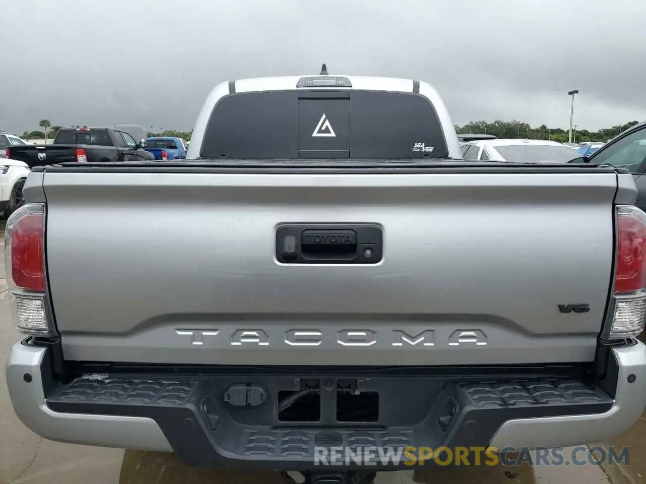 6 Photograph of a damaged car 3TMAZ5CN2NM161078 TOYOTA TACOMA 2022