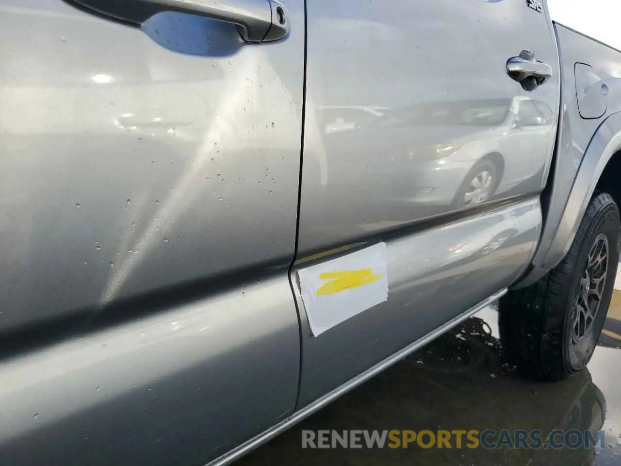 12 Photograph of a damaged car 3TMAZ5CN2NM166054 TOYOTA TACOMA 2022