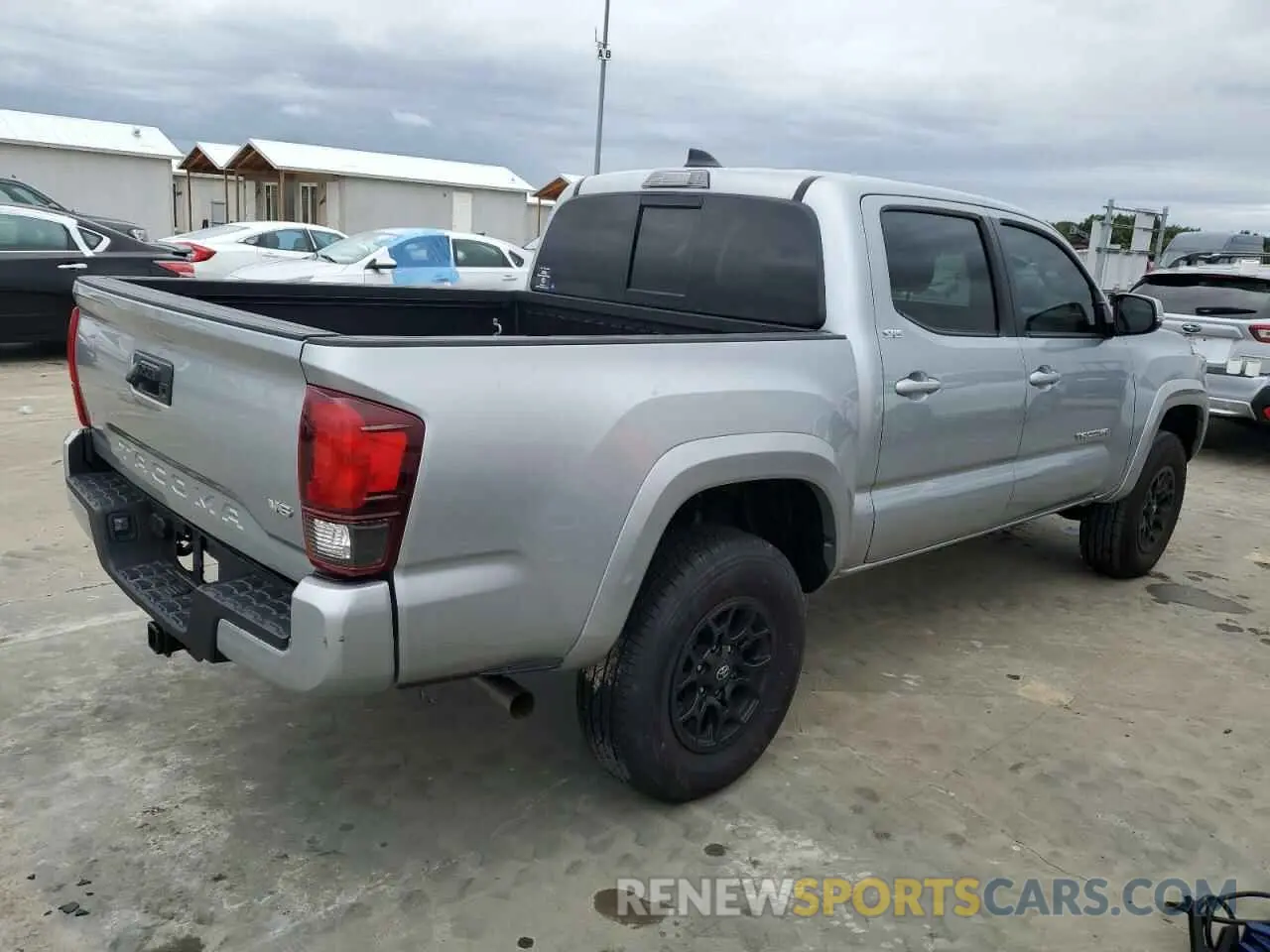 3 Photograph of a damaged car 3TMAZ5CN2NM166054 TOYOTA TACOMA 2022