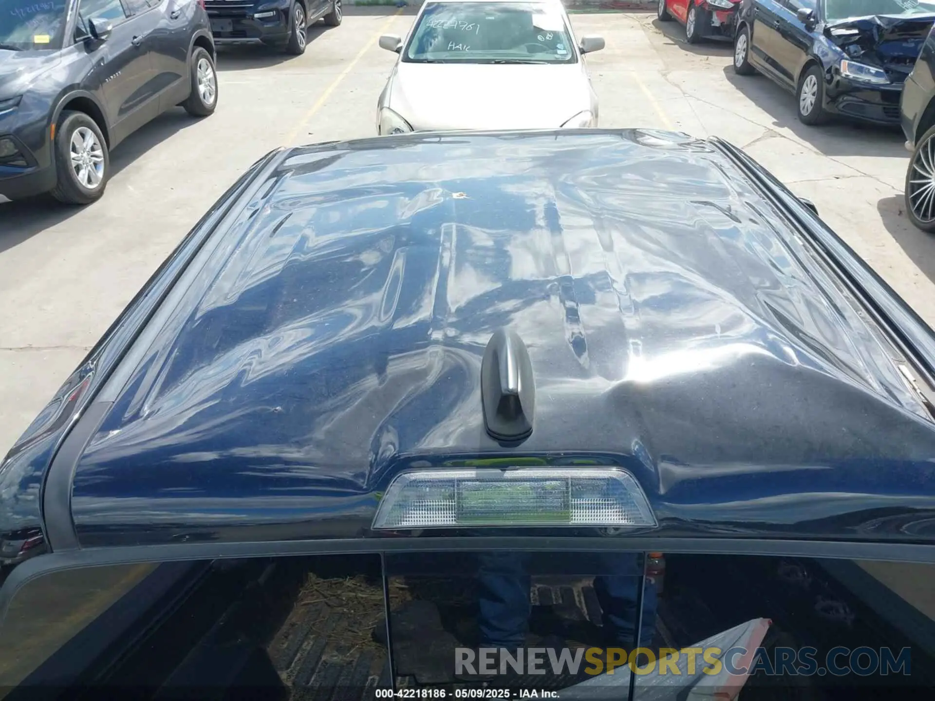 16 Photograph of a damaged car 3TMAZ5CN2NM170833 TOYOTA TACOMA 2022