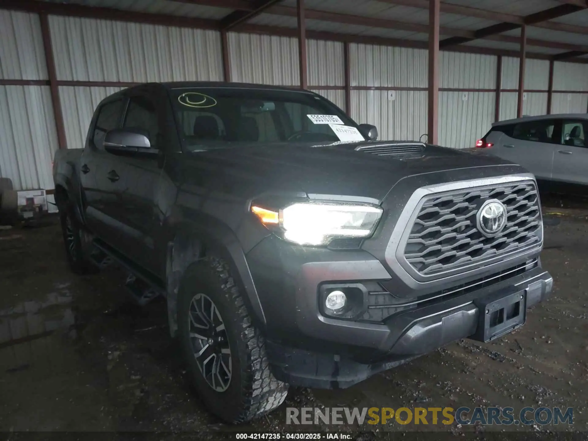 1 Photograph of a damaged car 3TMAZ5CN2NM181329 TOYOTA TACOMA 2022