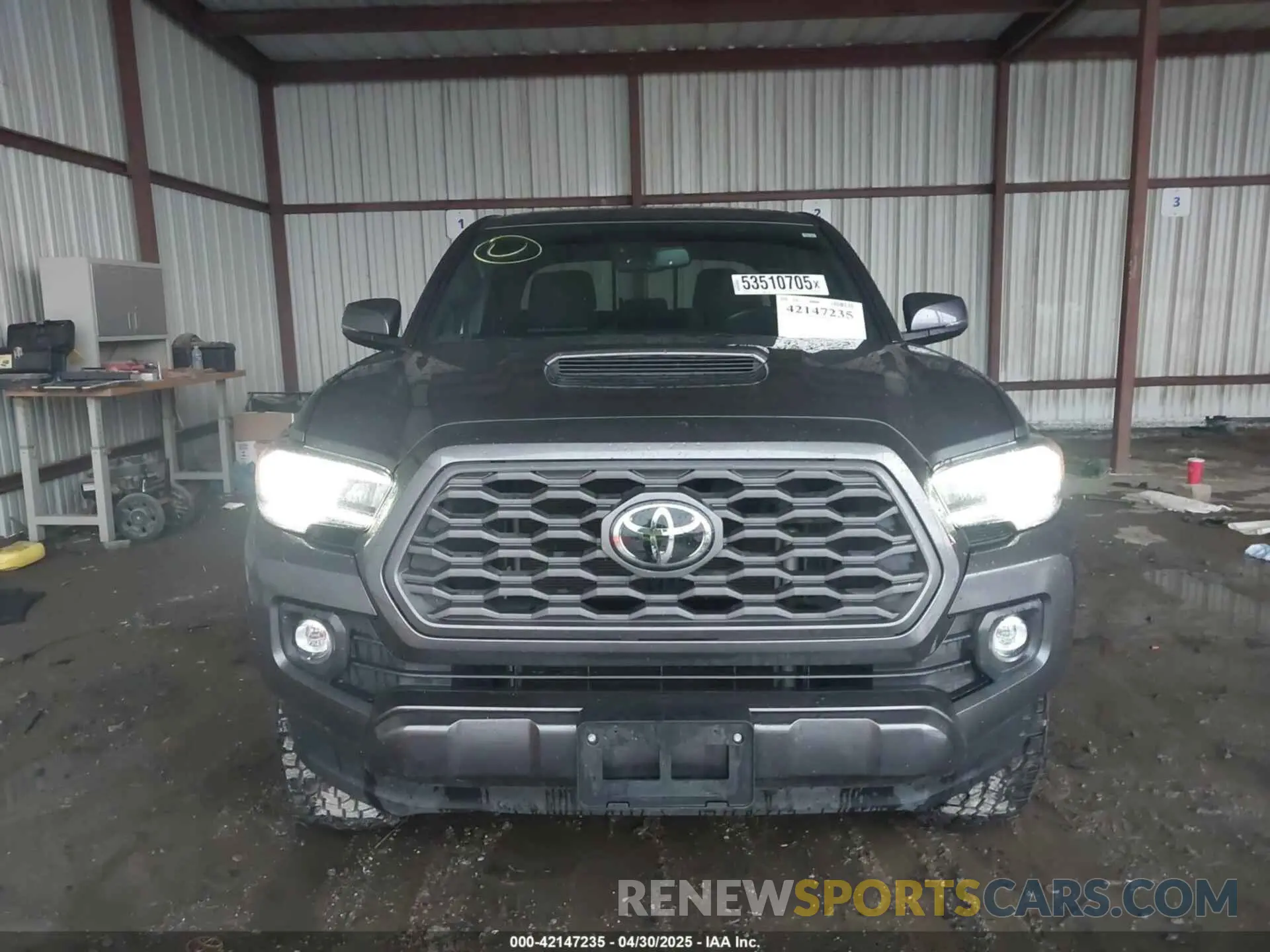 12 Photograph of a damaged car 3TMAZ5CN2NM181329 TOYOTA TACOMA 2022