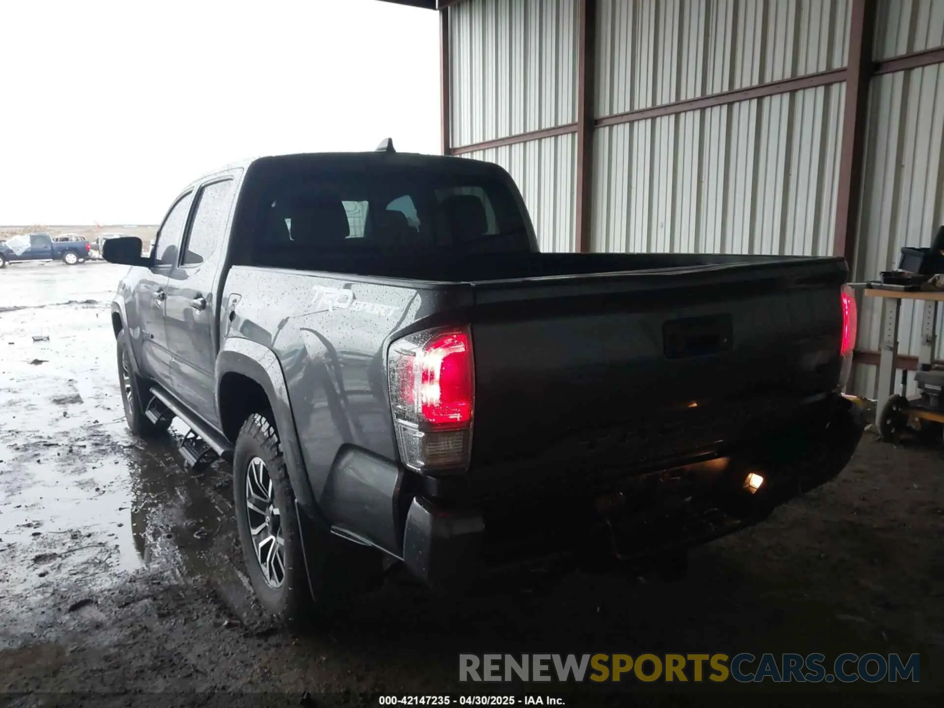 3 Photograph of a damaged car 3TMAZ5CN2NM181329 TOYOTA TACOMA 2022