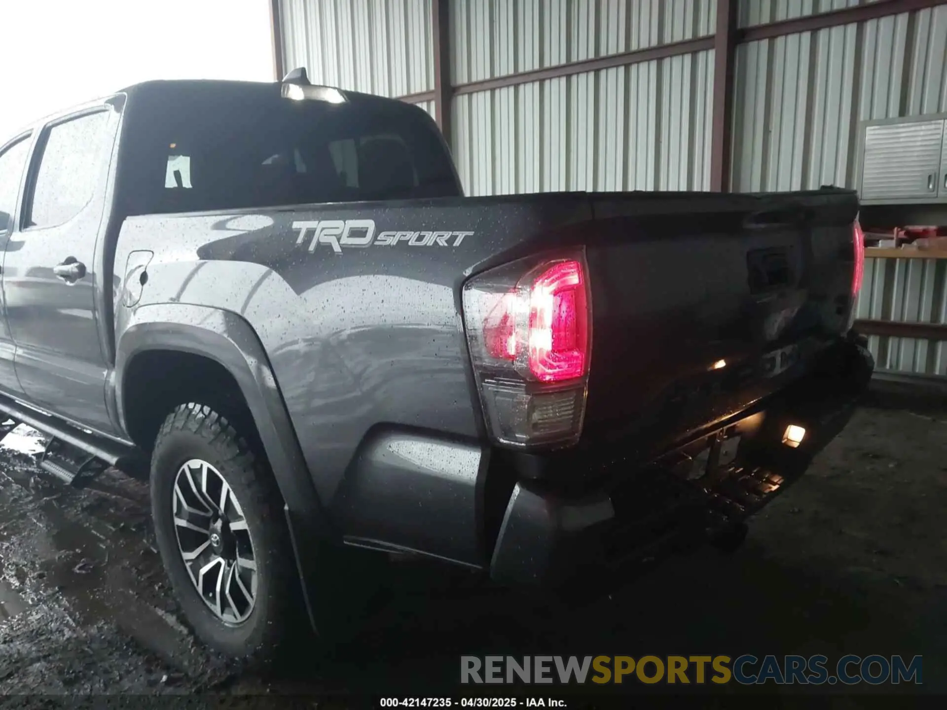 6 Photograph of a damaged car 3TMAZ5CN2NM181329 TOYOTA TACOMA 2022