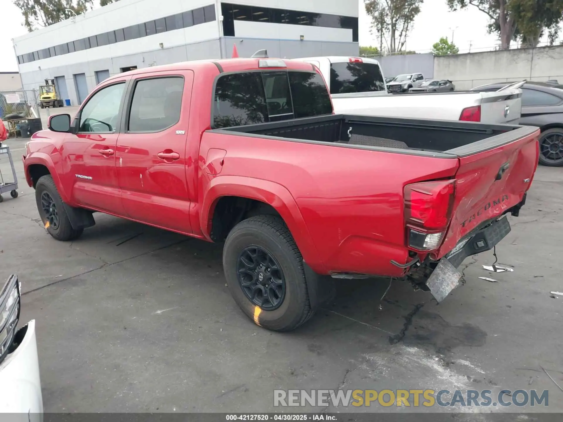 3 Photograph of a damaged car 3TMAZ5CN3NM170503 TOYOTA TACOMA 2022