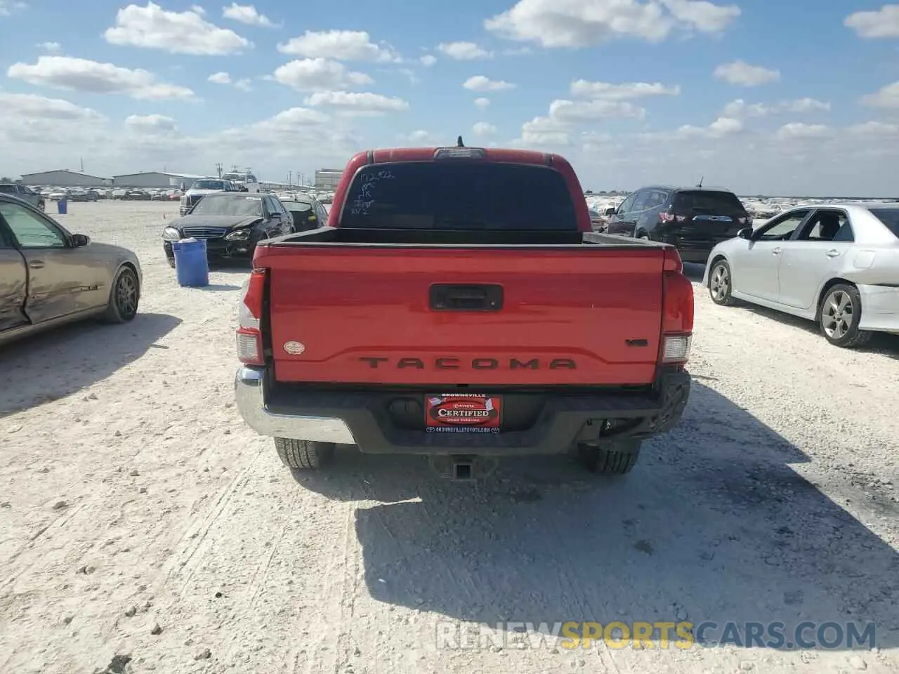 6 Photograph of a damaged car 3TMAZ5CN3NM172932 TOYOTA TACOMA 2022