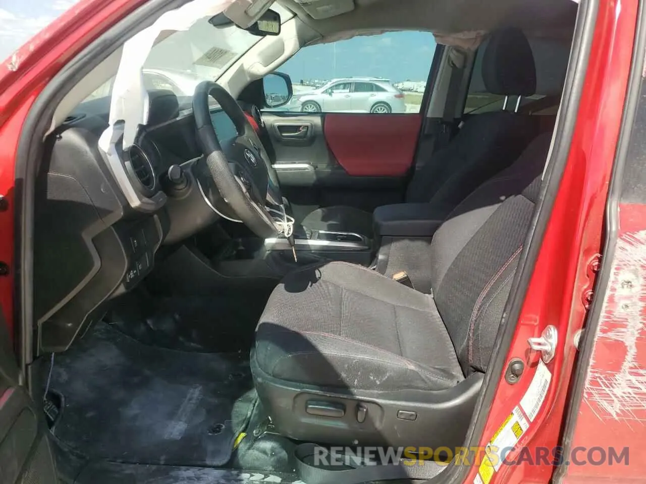 7 Photograph of a damaged car 3TMAZ5CN3NM172932 TOYOTA TACOMA 2022