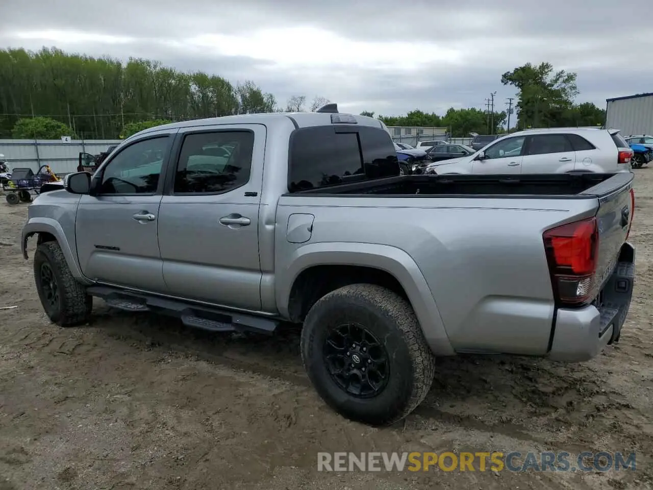 2 Photograph of a damaged car 3TMAZ5CN3NM185261 TOYOTA TACOMA 2022