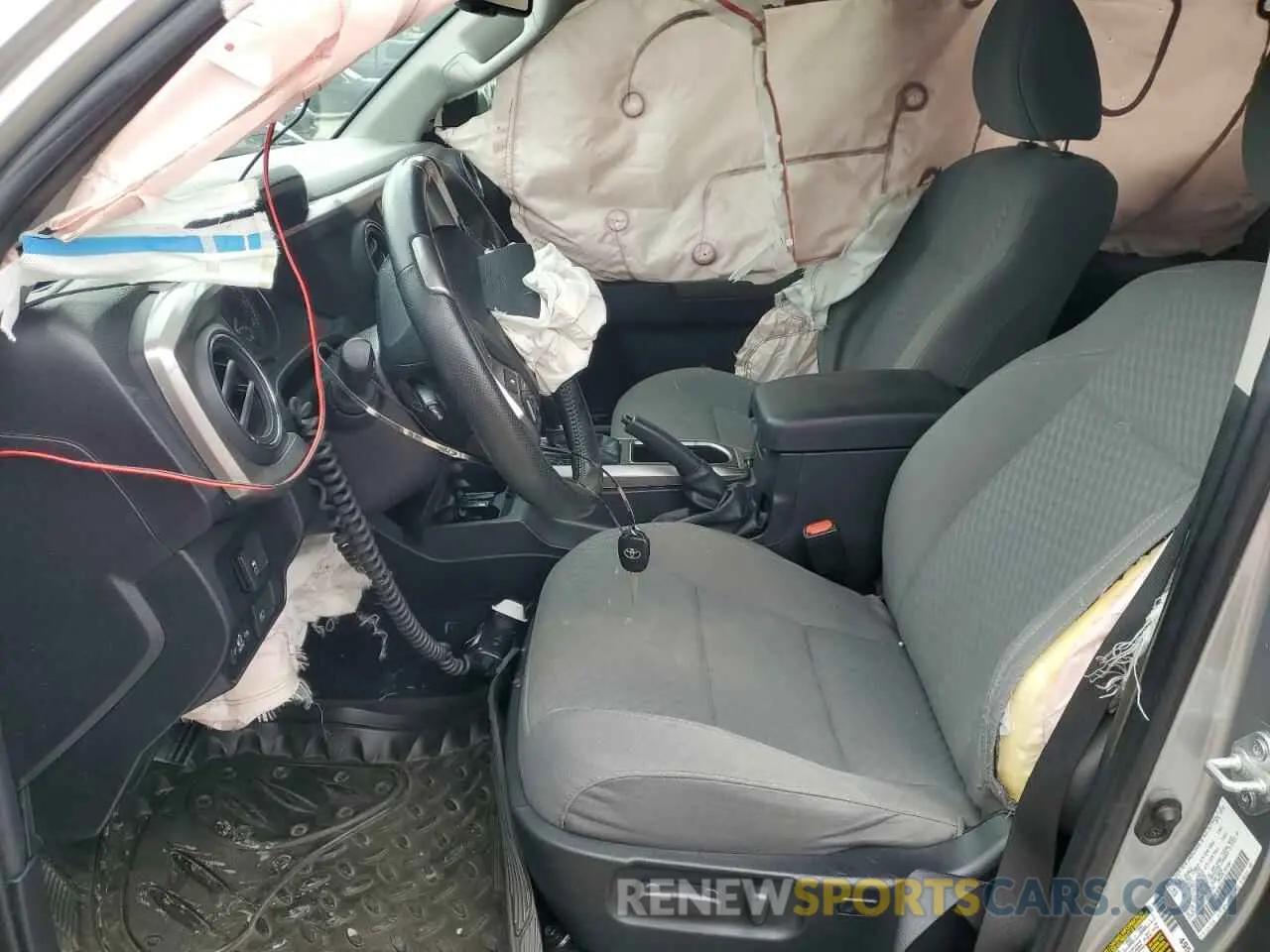 7 Photograph of a damaged car 3TMAZ5CN3NM185261 TOYOTA TACOMA 2022