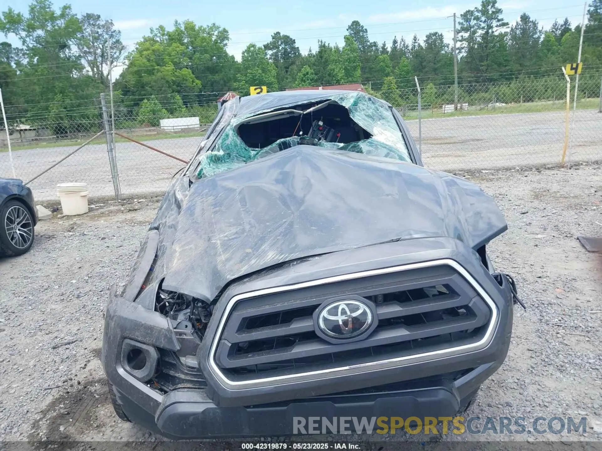 13 Photograph of a damaged car 3TMAZ5CN3NM189570 TOYOTA TACOMA 2022
