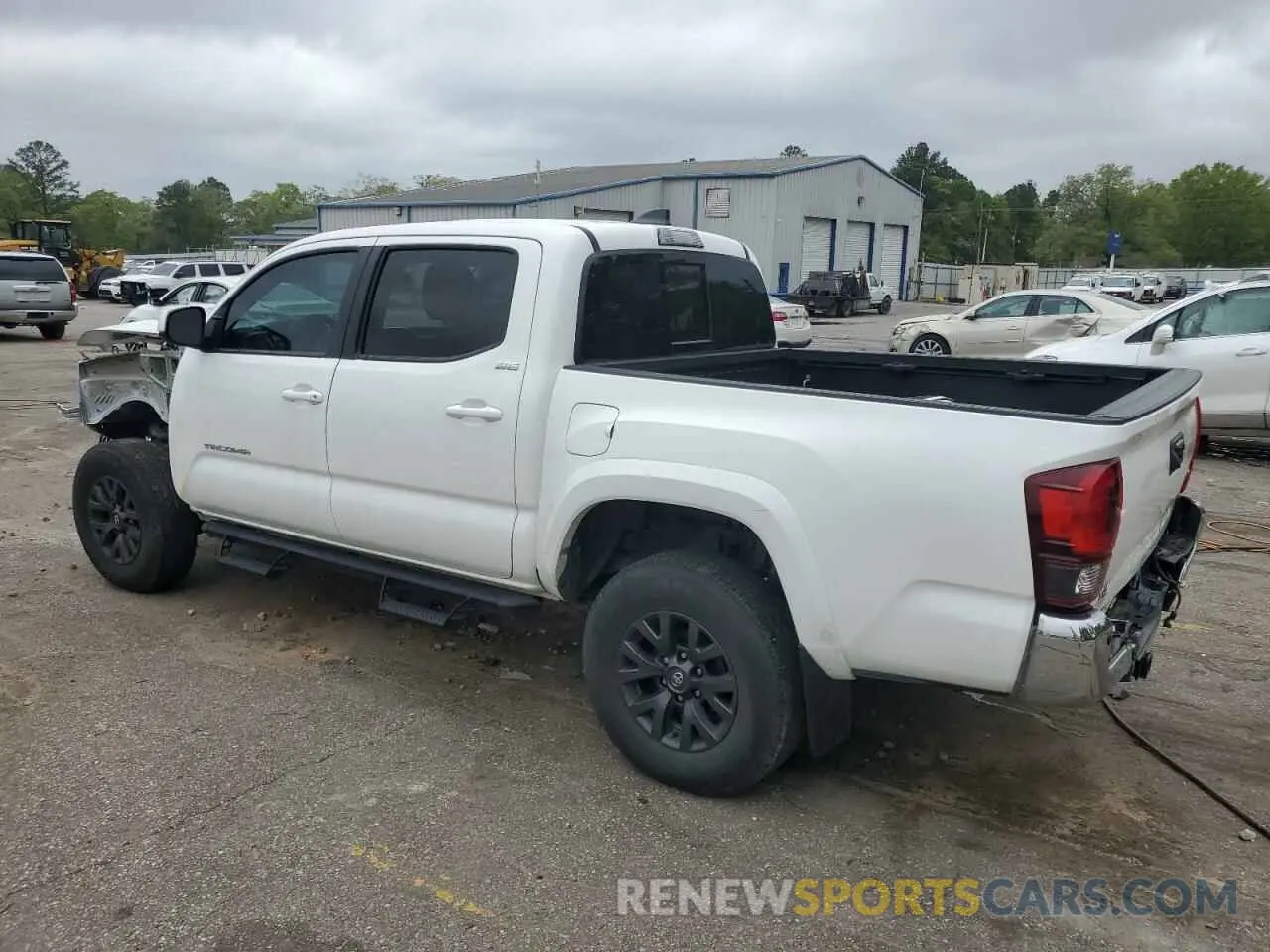 2 Photograph of a damaged car 3TMAZ5CN3NM195188 TOYOTA TACOMA 2022