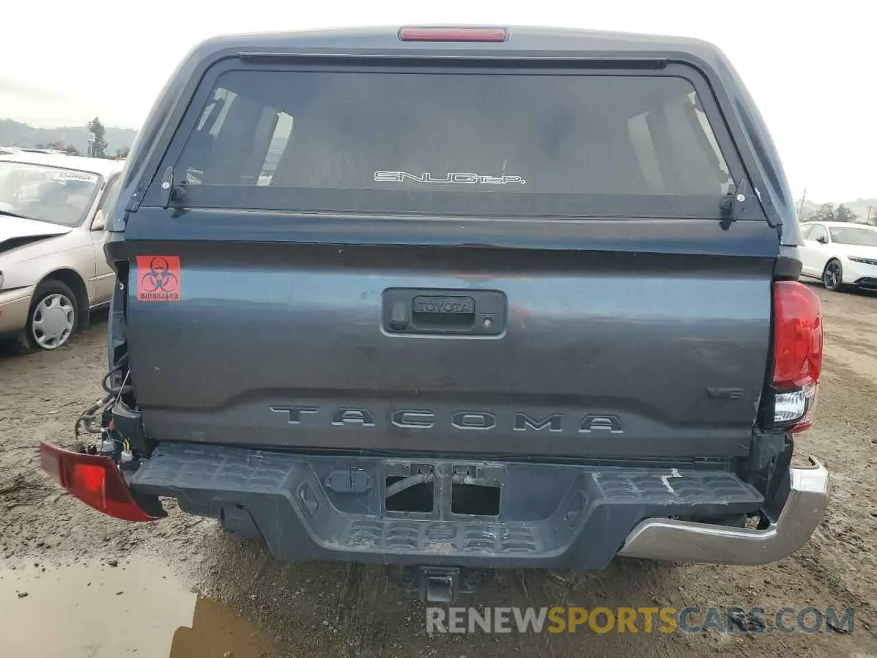 6 Photograph of a damaged car 3TMAZ5CN4NM175922 TOYOTA TACOMA 2022