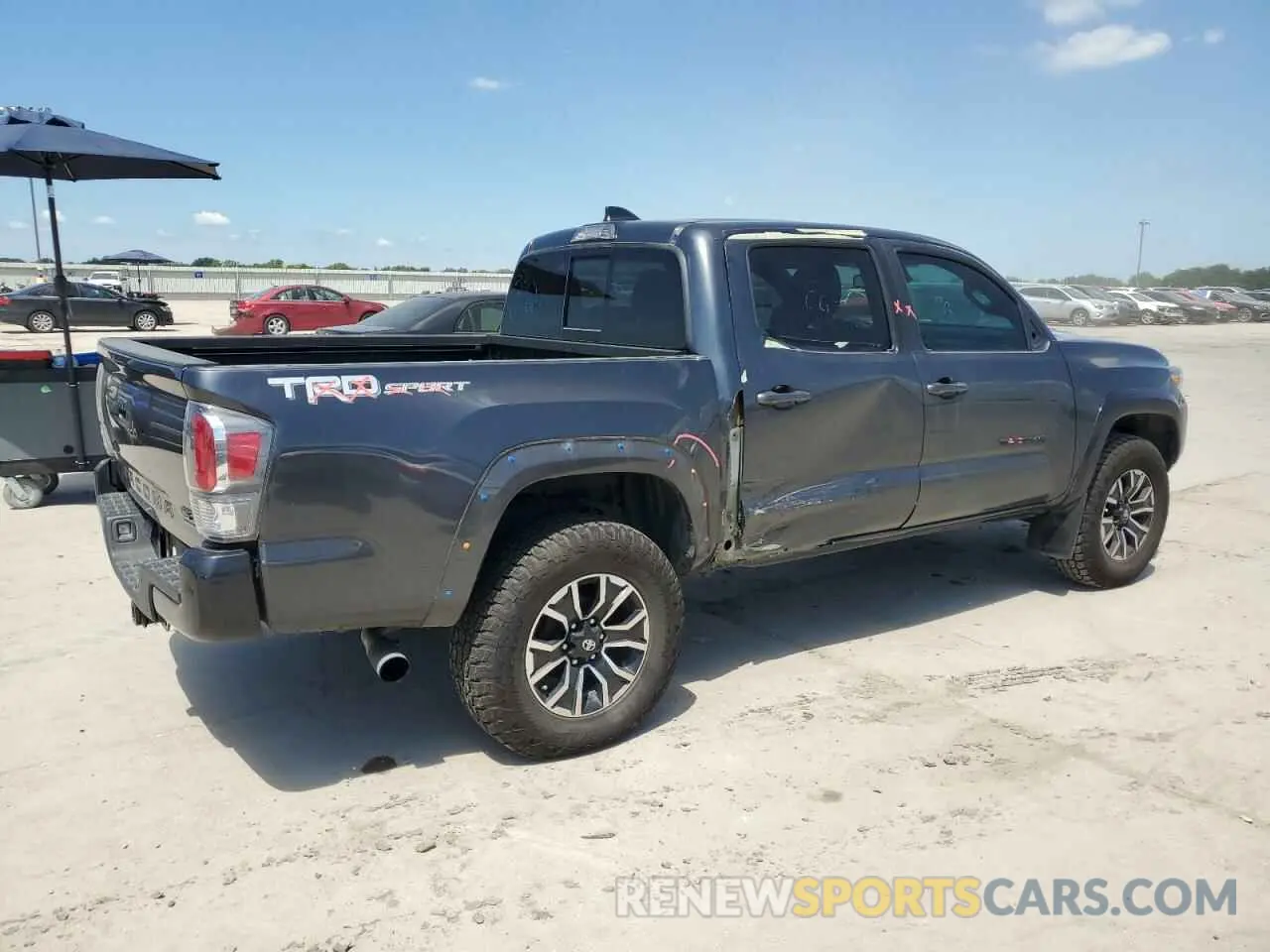 3 Photograph of a damaged car 3TMAZ5CN4NM184443 TOYOTA TACOMA 2022