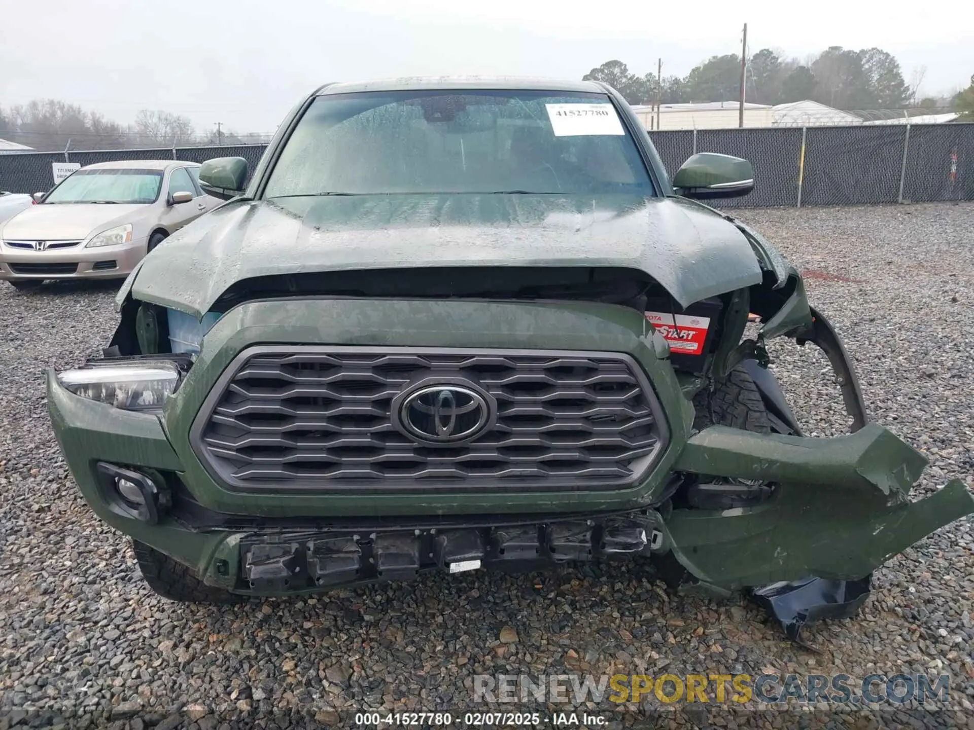 12 Photograph of a damaged car 3TMAZ5CN5NM167375 TOYOTA TACOMA 2022
