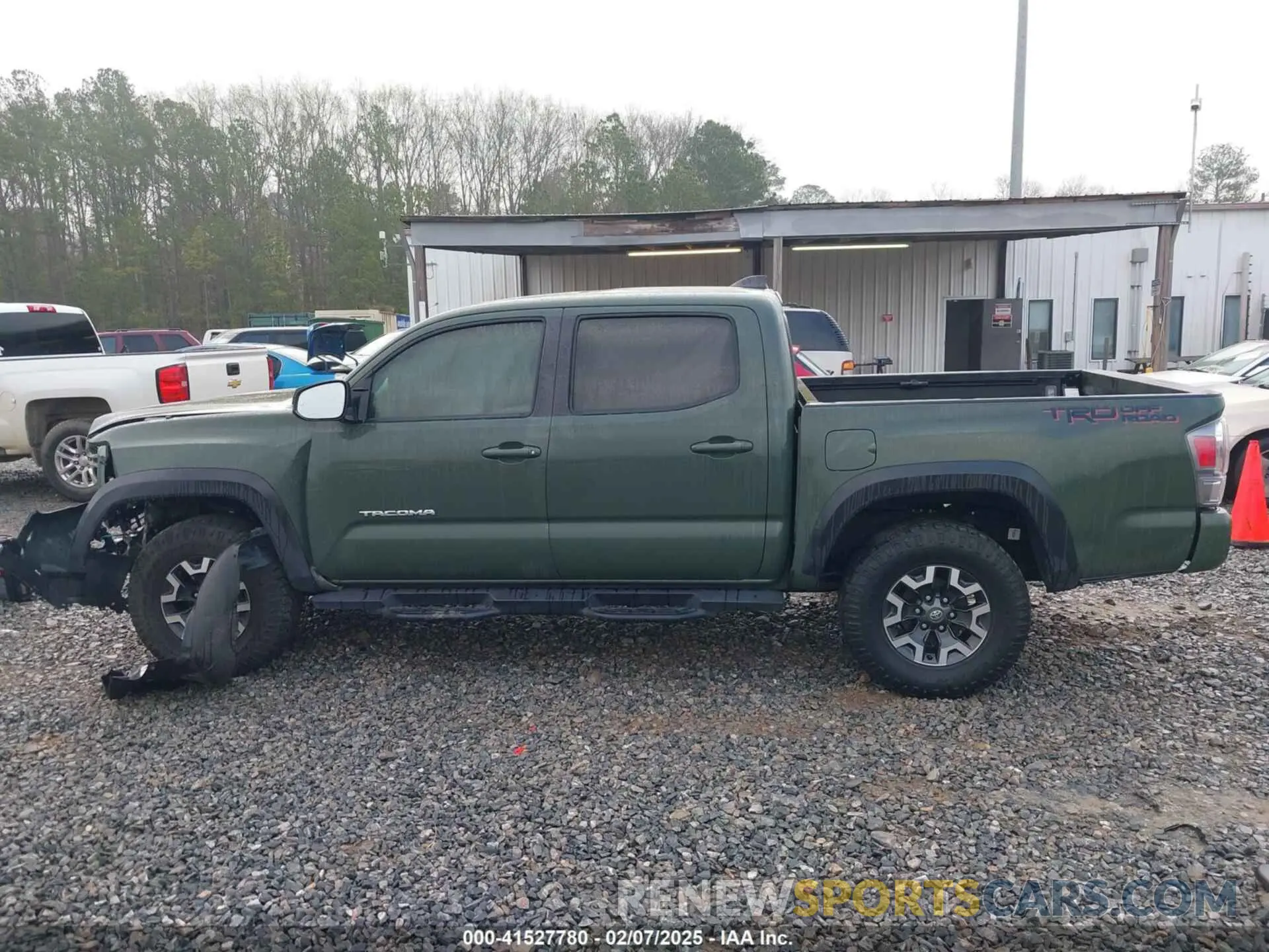 14 Photograph of a damaged car 3TMAZ5CN5NM167375 TOYOTA TACOMA 2022