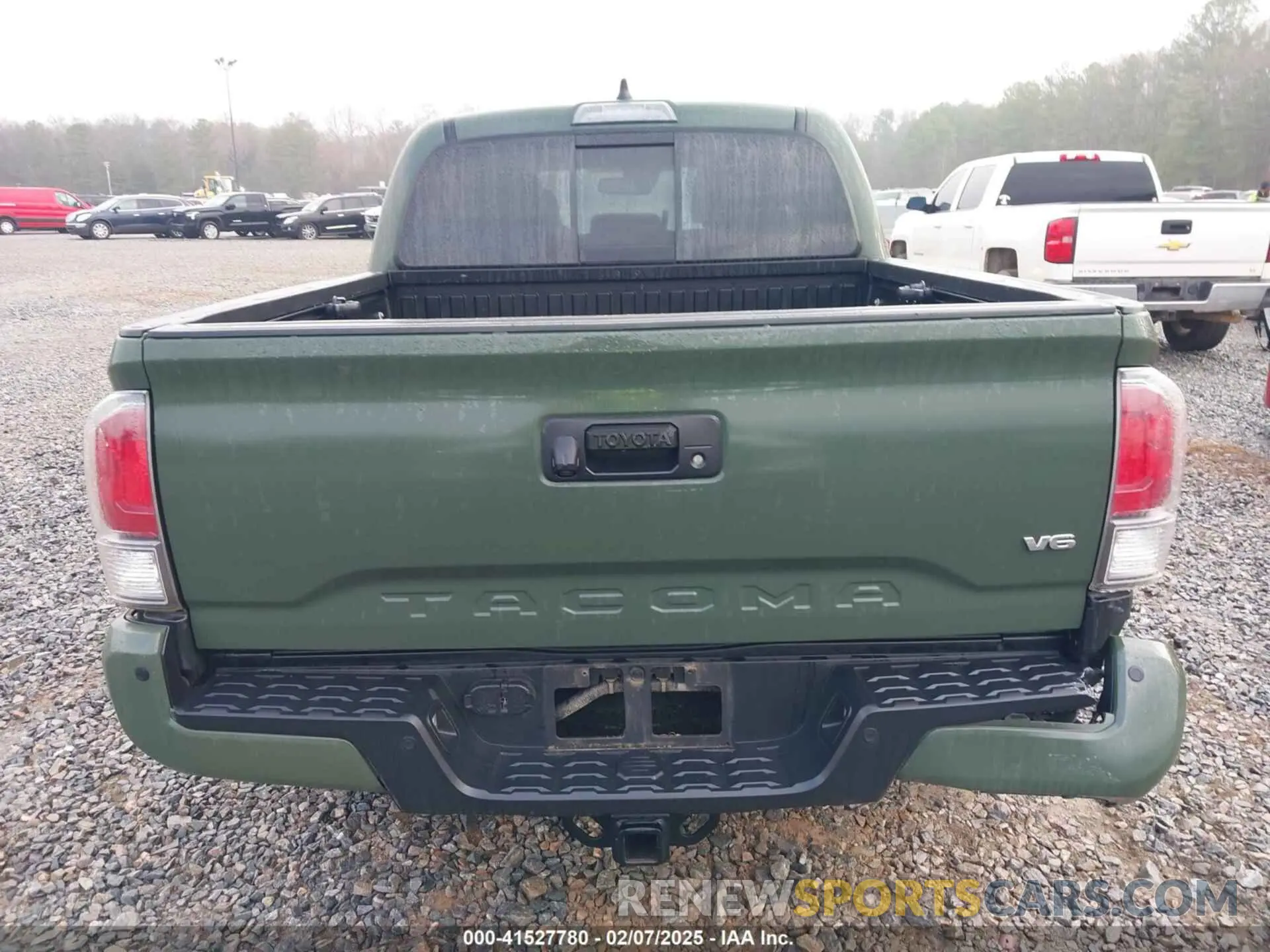 16 Photograph of a damaged car 3TMAZ5CN5NM167375 TOYOTA TACOMA 2022