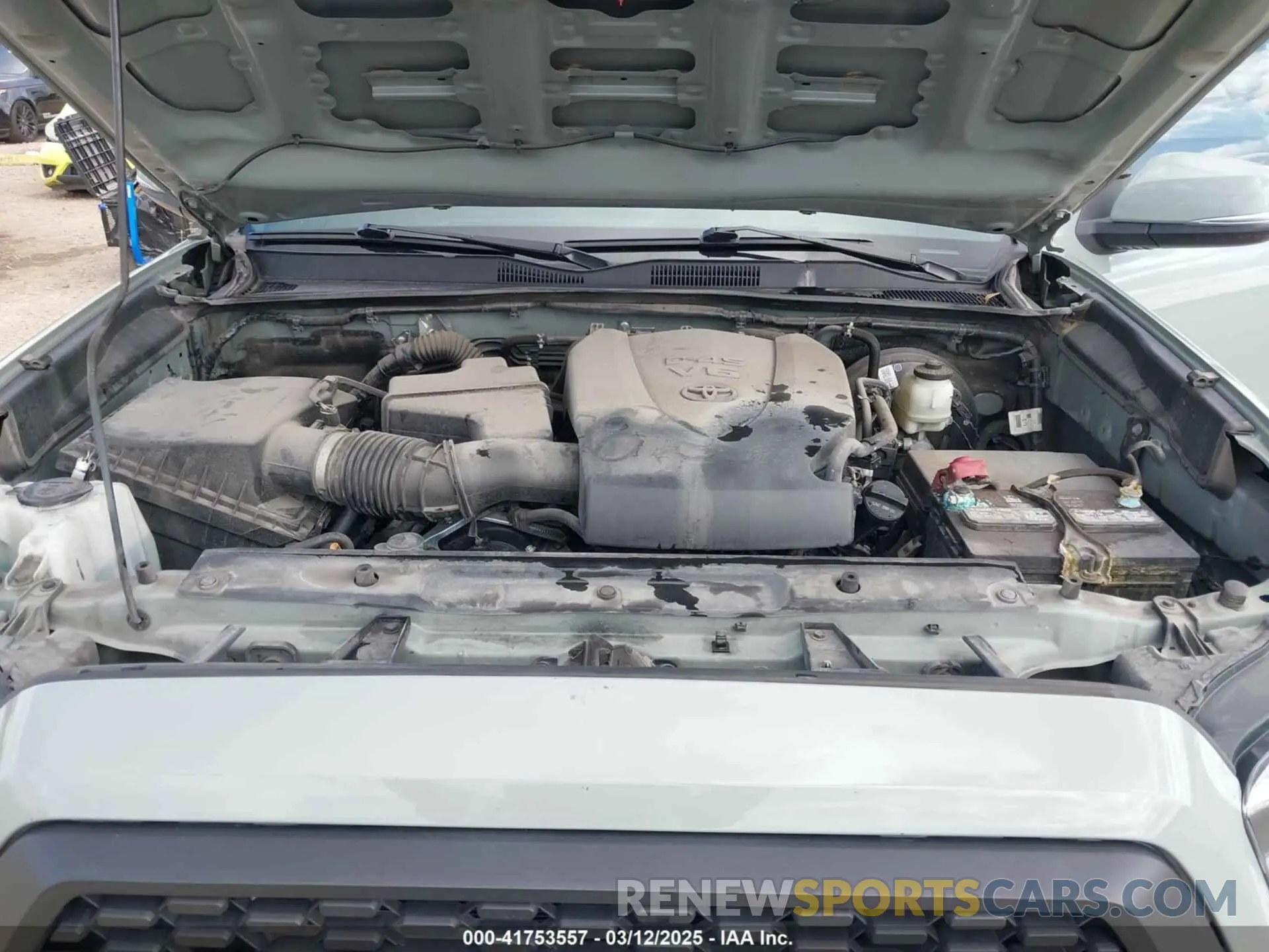10 Photograph of a damaged car 3TMAZ5CN5NM184239 TOYOTA TACOMA 2022