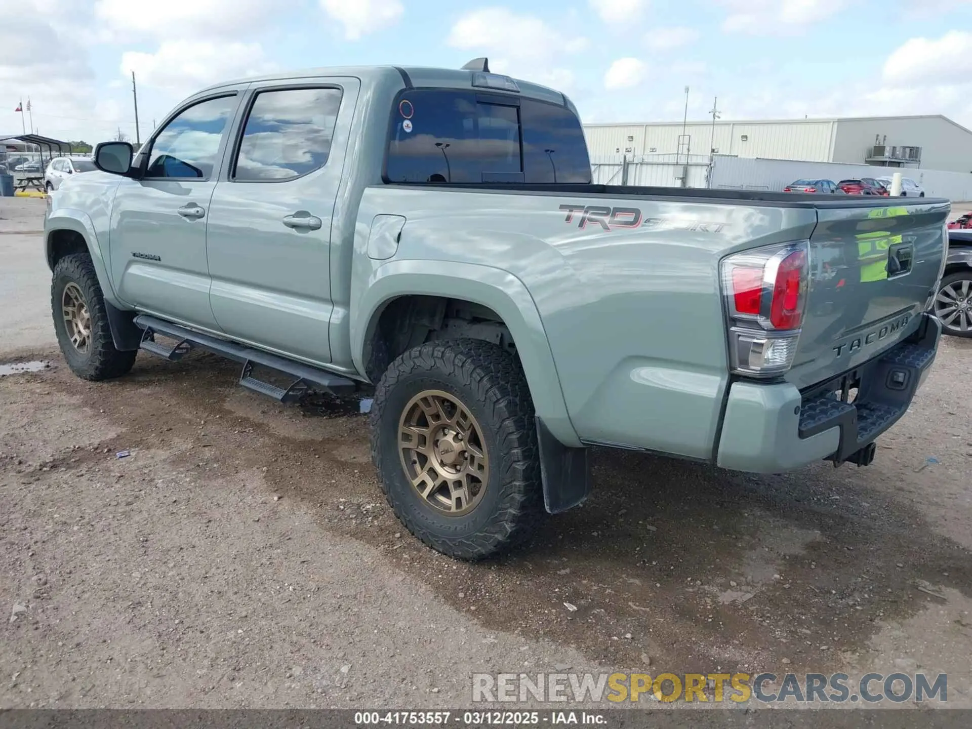 3 Photograph of a damaged car 3TMAZ5CN5NM184239 TOYOTA TACOMA 2022