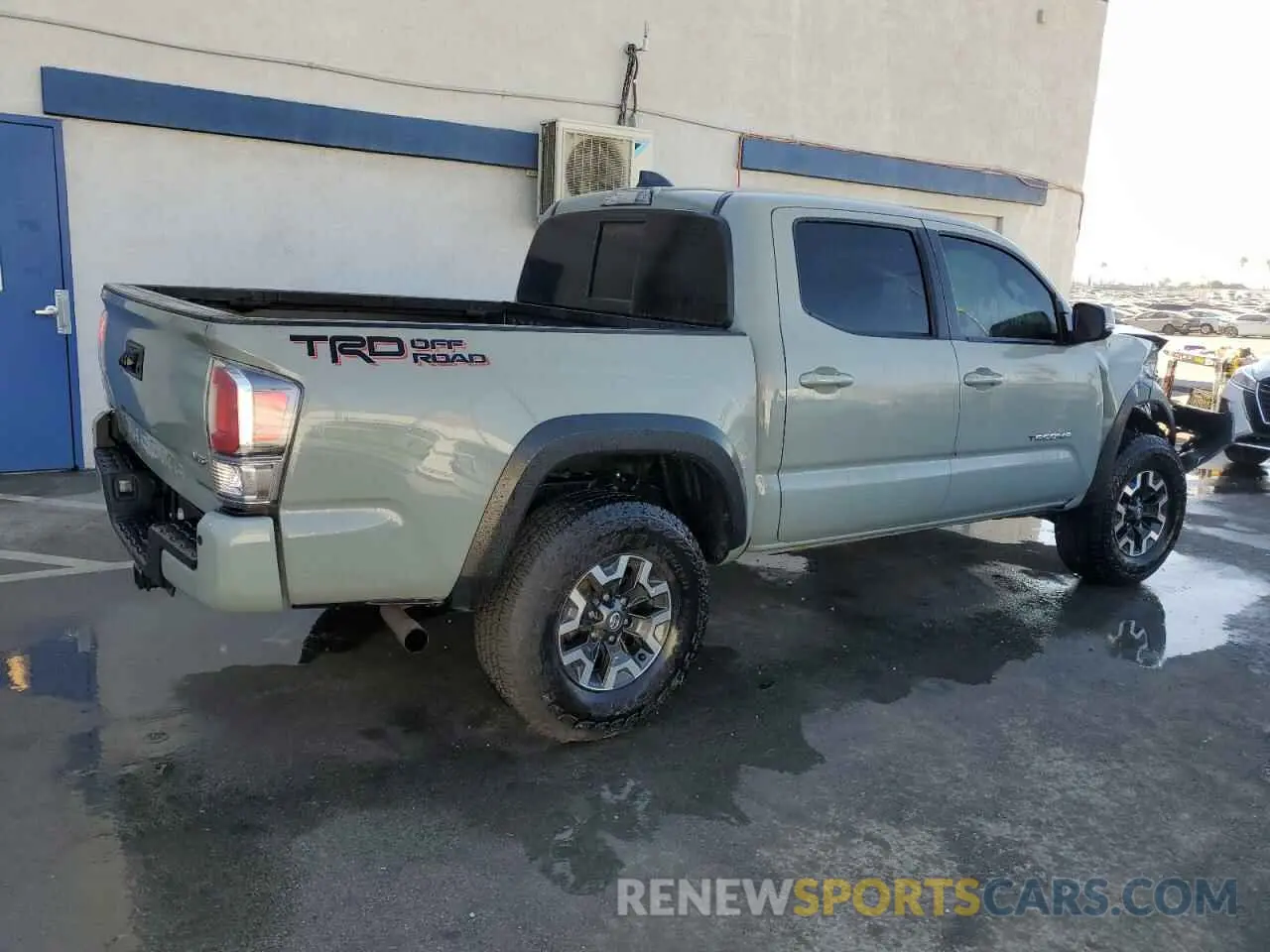 3 Photograph of a damaged car 3TMAZ5CN5NM193278 TOYOTA TACOMA 2022