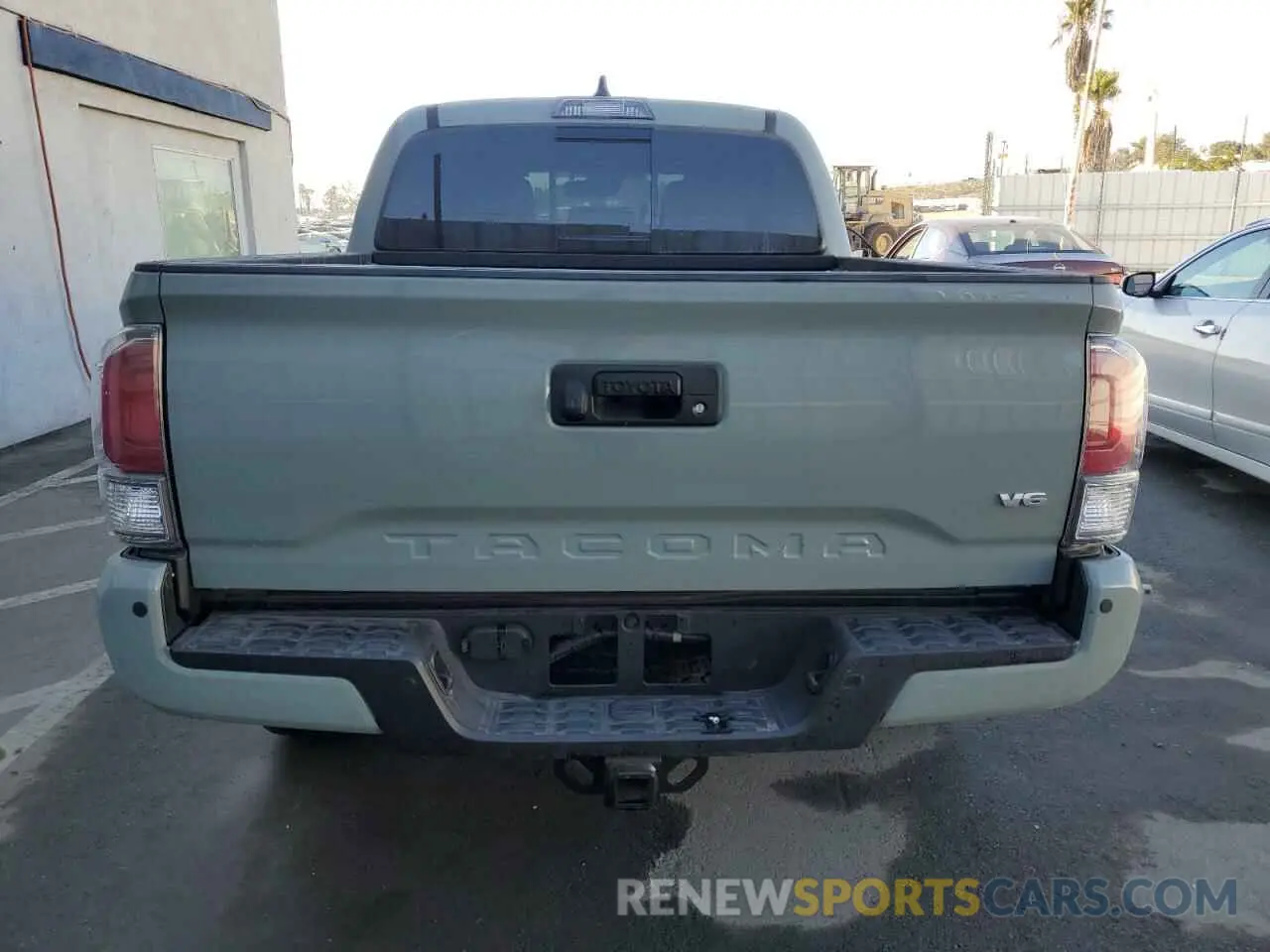 6 Photograph of a damaged car 3TMAZ5CN5NM193278 TOYOTA TACOMA 2022