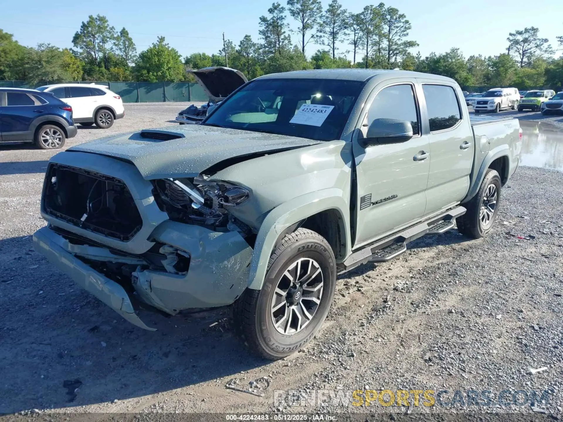 2 Photograph of a damaged car 3TMAZ5CN6NM164923 TOYOTA TACOMA 2022