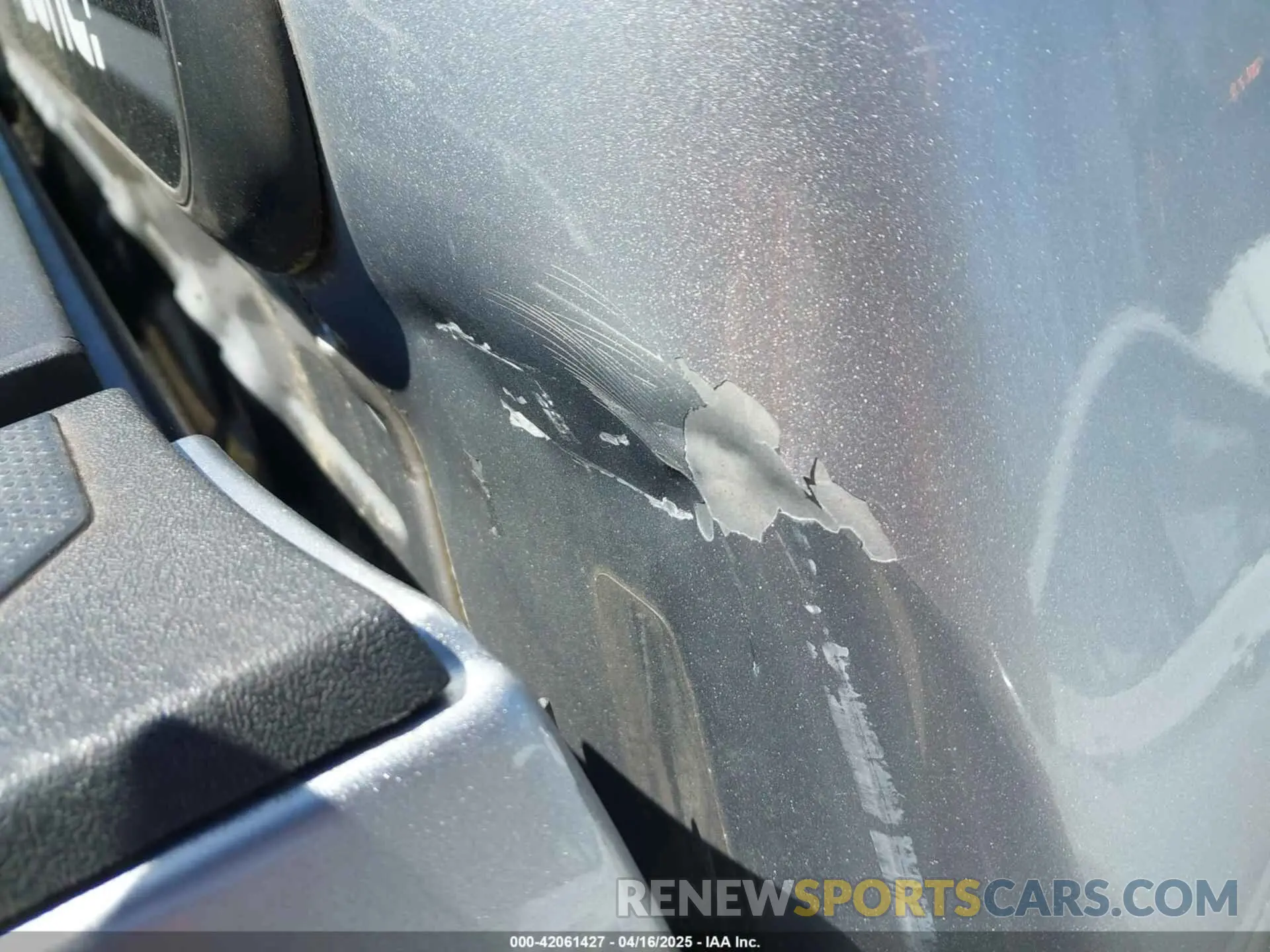 18 Photograph of a damaged car 3TMAZ5CN6NM176313 TOYOTA TACOMA 2022