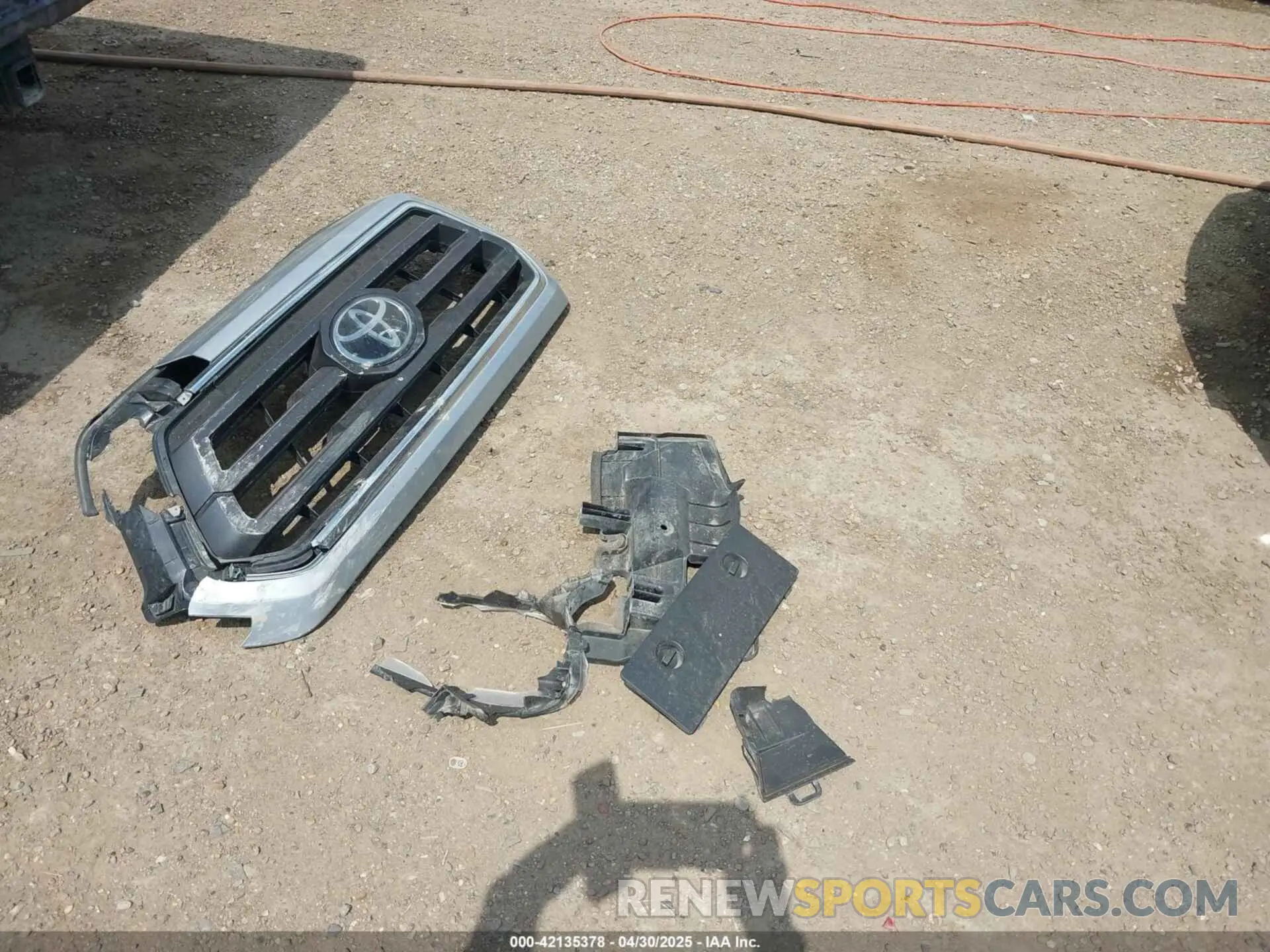 12 Photograph of a damaged car 3TMAZ5CN6NM193385 TOYOTA TACOMA 2022