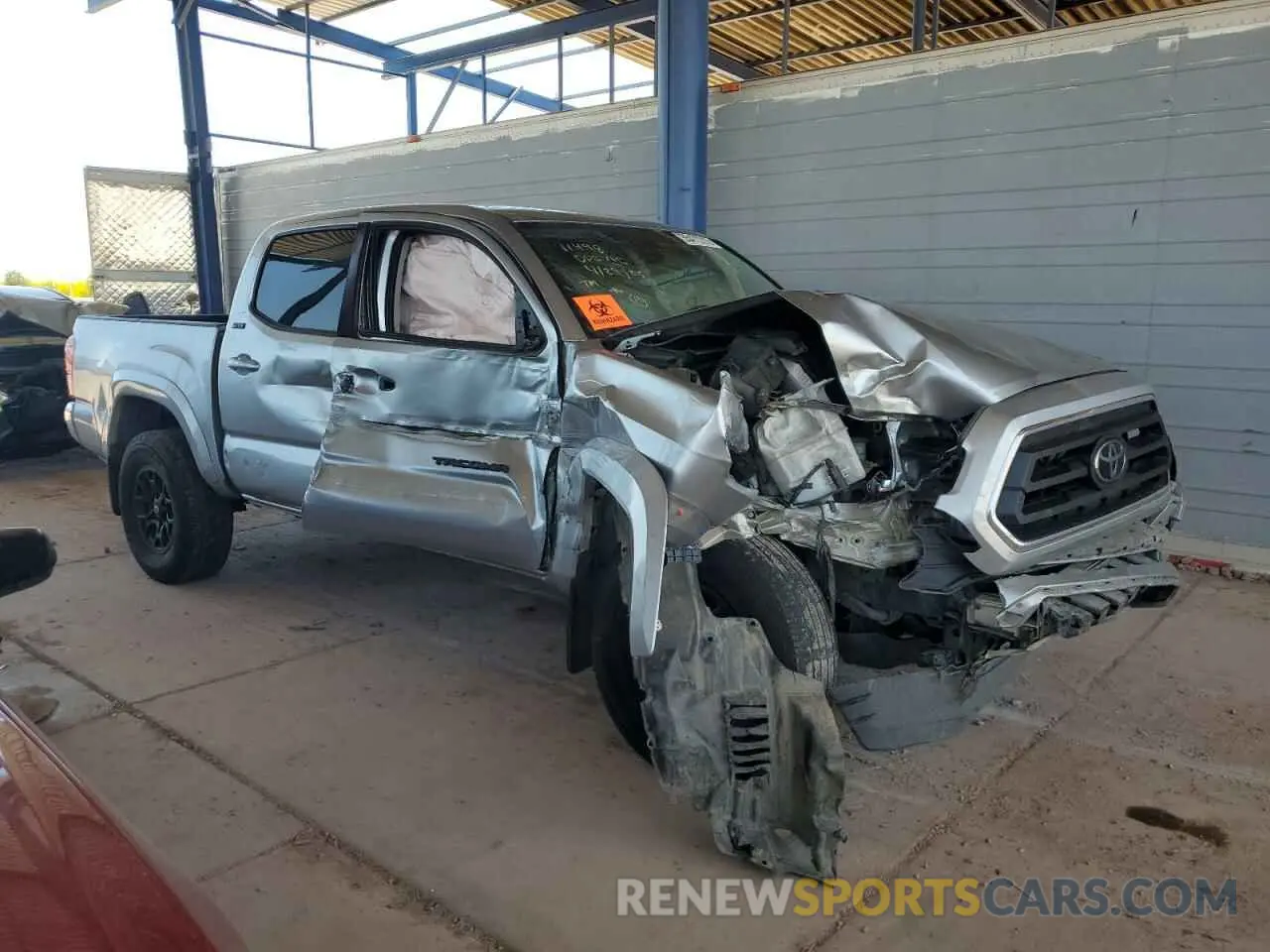 4 Photograph of a damaged car 3TMAZ5CN7NM196067 TOYOTA TACOMA 2022