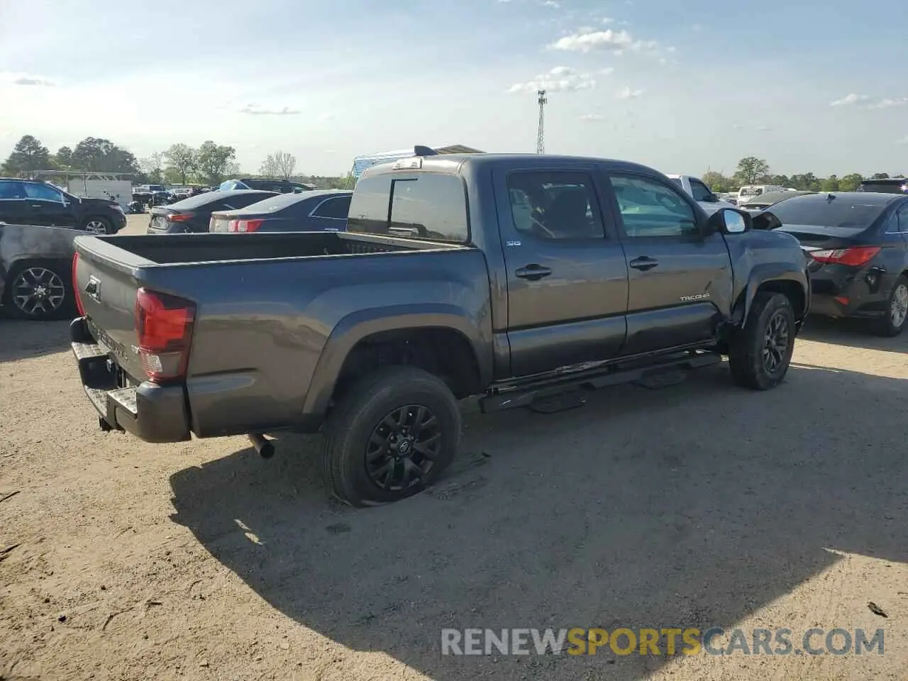 3 Photograph of a damaged car 3TMAZ5CN8NM163711 TOYOTA TACOMA 2022