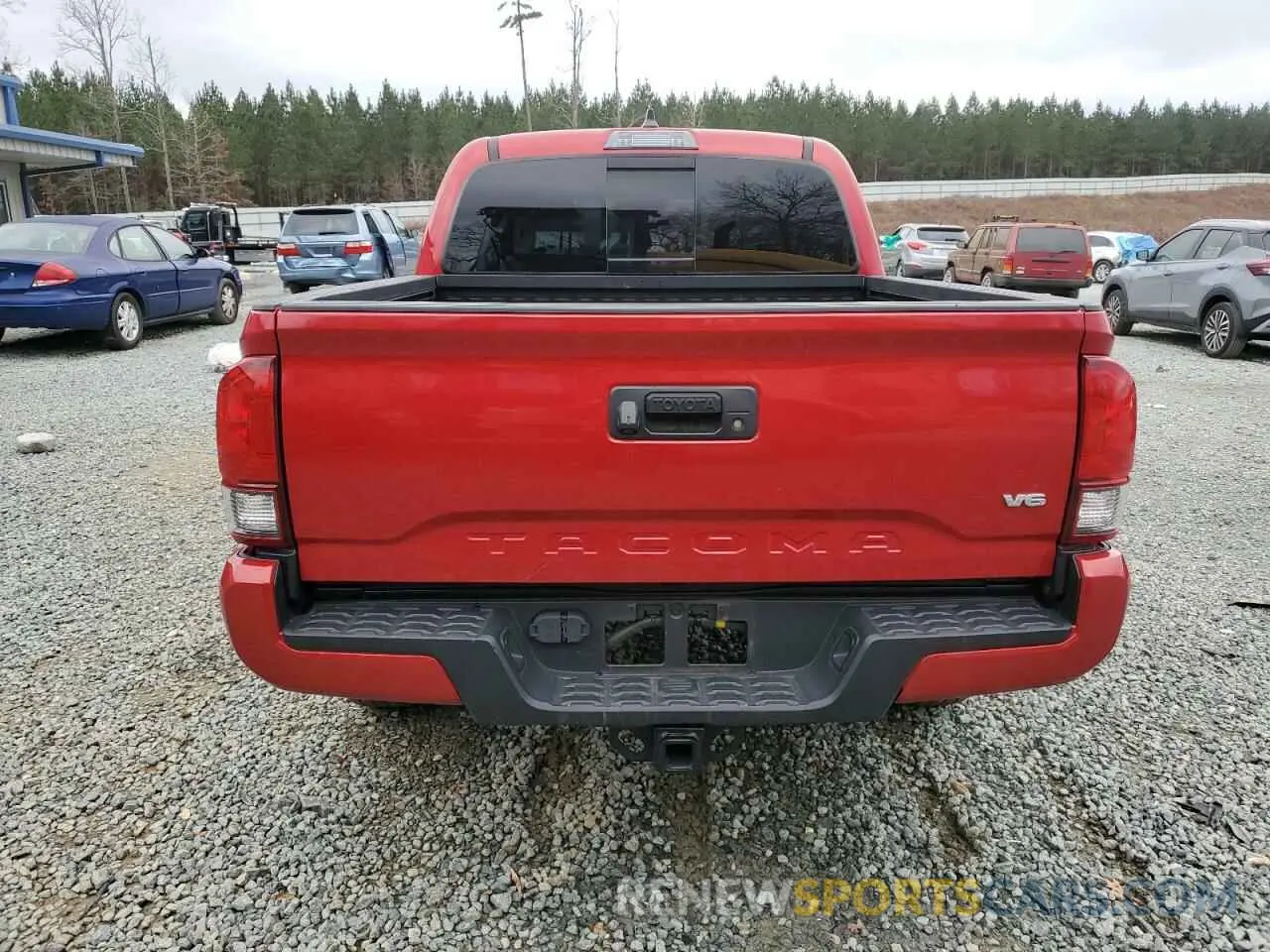 6 Photograph of a damaged car 3TMAZ5CN8NM165779 TOYOTA TACOMA 2022