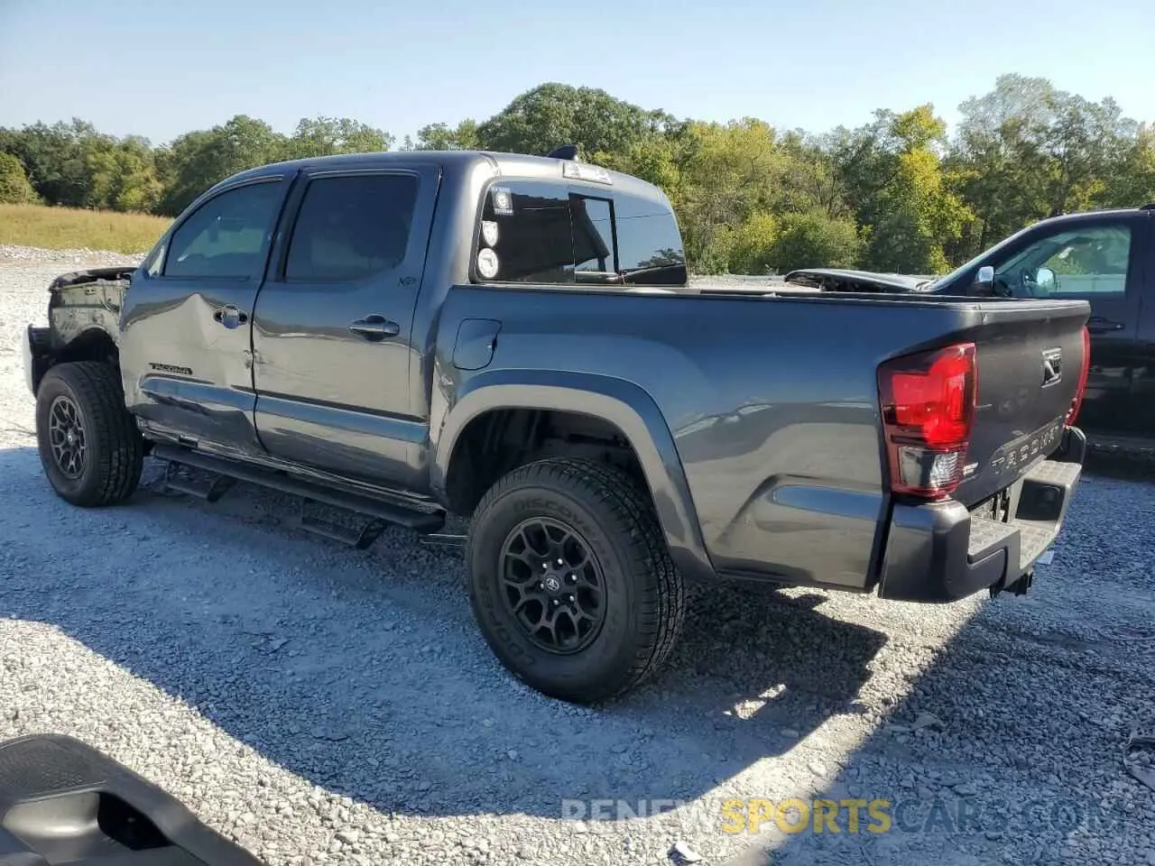 2 Photograph of a damaged car 3TMAZ5CN8NM170464 TOYOTA TACOMA 2022