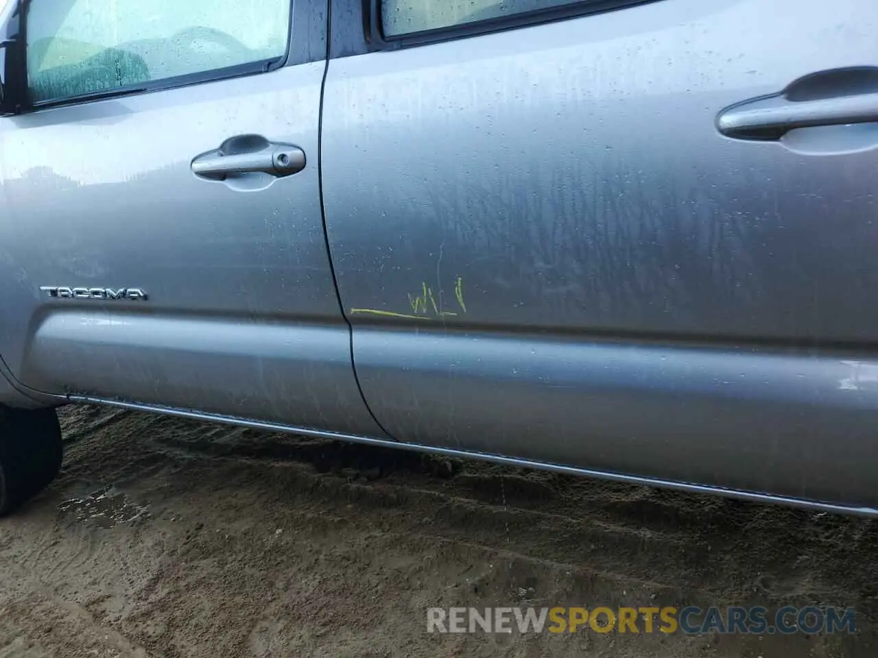 12 Photograph of a damaged car 3TMAZ5CN8NM178452 TOYOTA TACOMA 2022