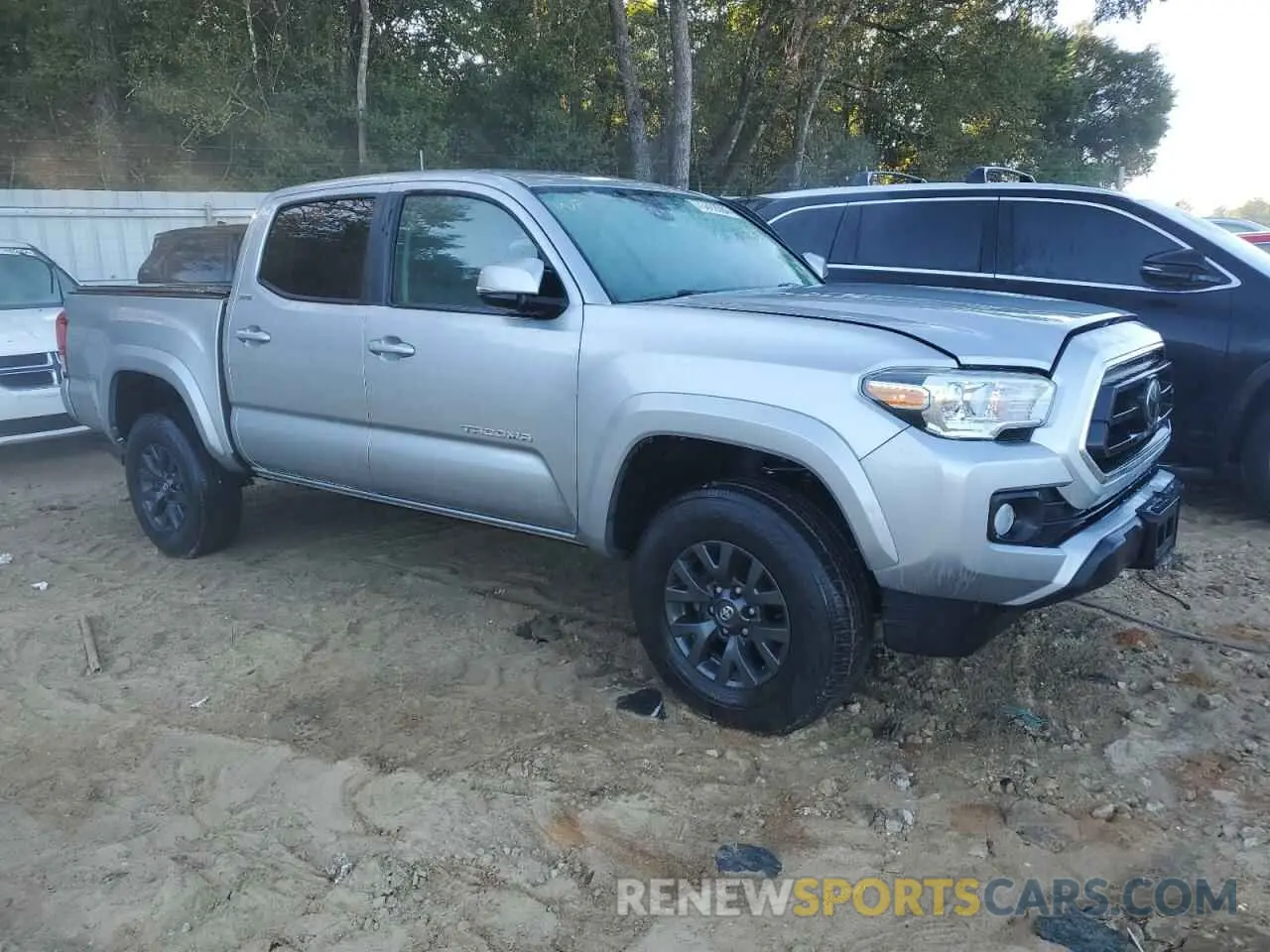 4 Photograph of a damaged car 3TMAZ5CN8NM178452 TOYOTA TACOMA 2022