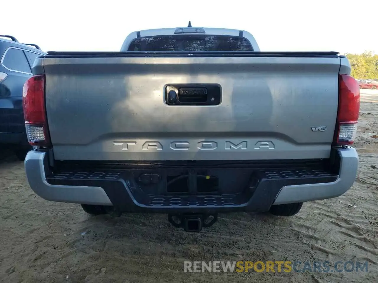 6 Photograph of a damaged car 3TMAZ5CN8NM178452 TOYOTA TACOMA 2022