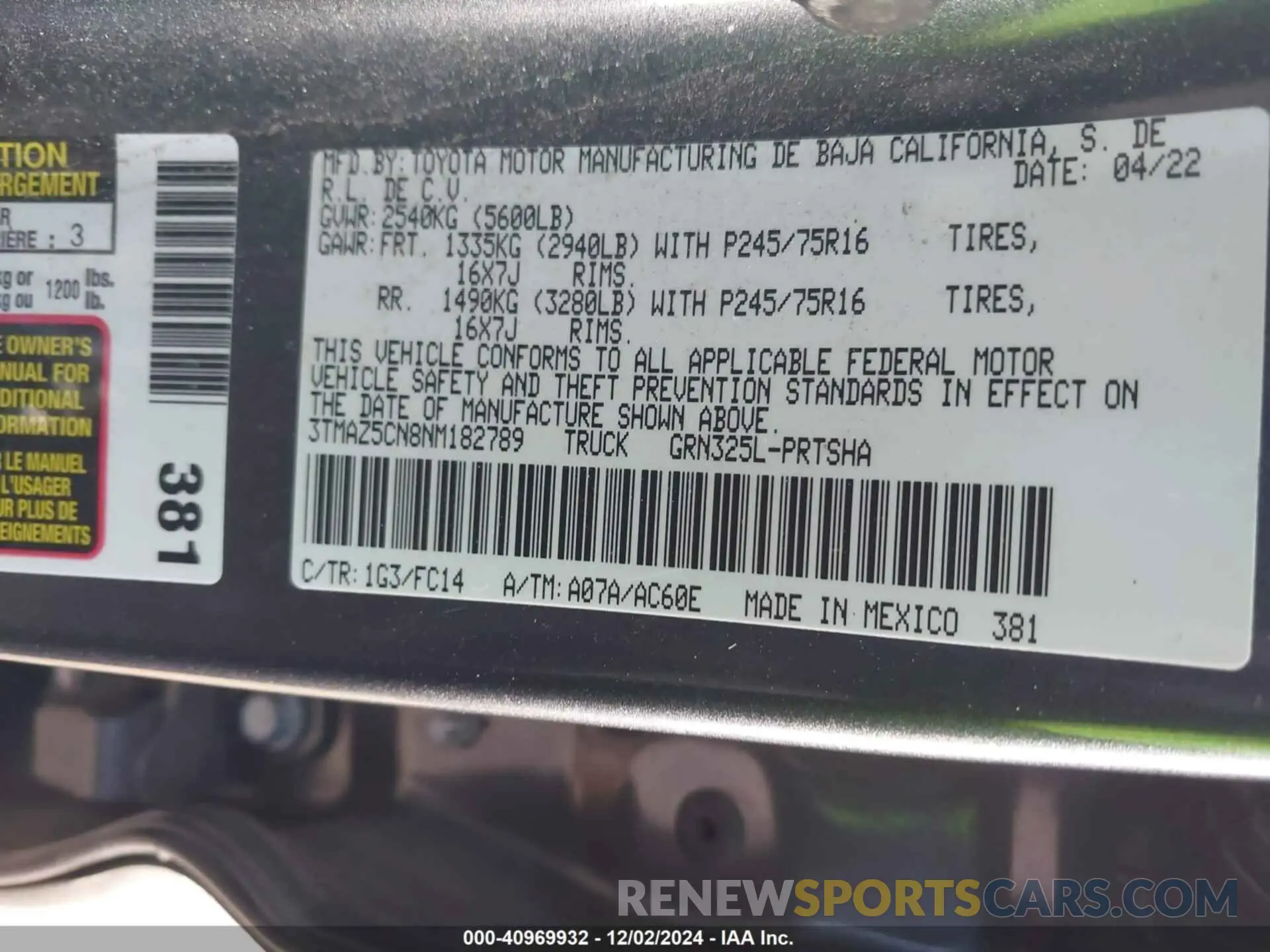 9 Photograph of a damaged car 3TMAZ5CN8NM182789 TOYOTA TACOMA 2022